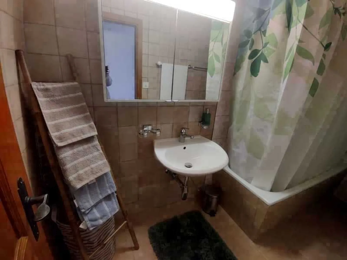 3 ROOM APARTMENT IN KIRCHLINDACH (BE), FURNISHED, TEMPORARY - Photo 5 of 8