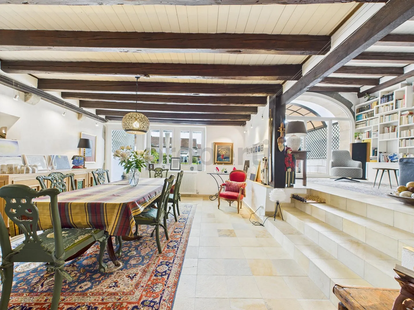 Affascinante casa familiare ristrutturata con annesso, sauna e grande terreno - Foto 10 di 17