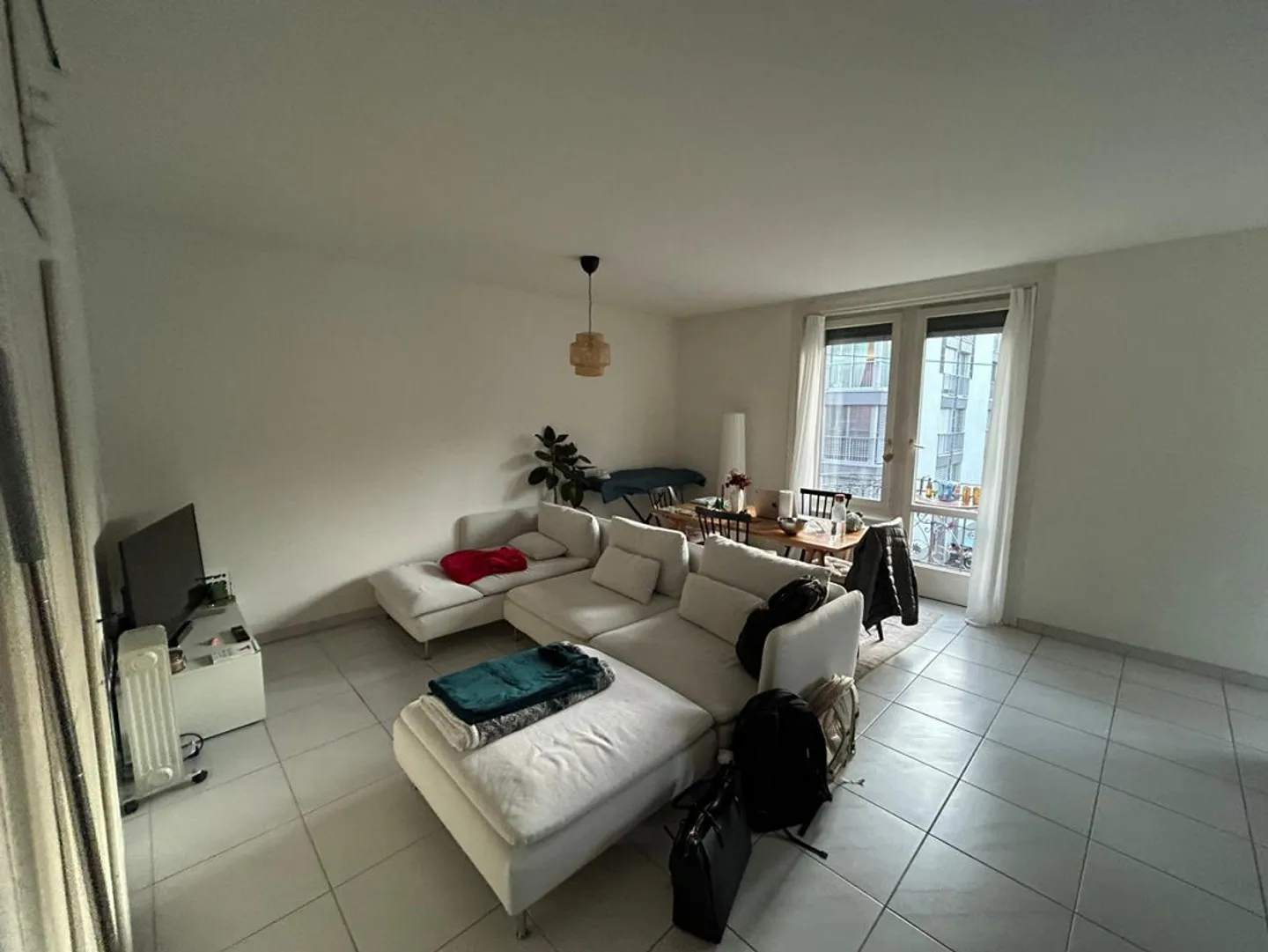 3 1/2 gemütliche und möblierte Wohnung - Foto 3 von 9