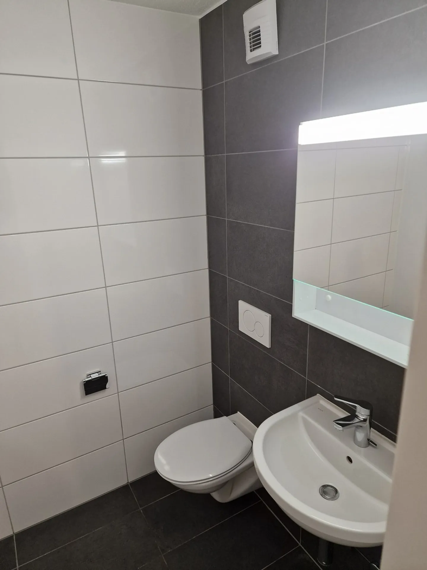 Charmante Wohnung mit Balkon - Foto 9 von 9