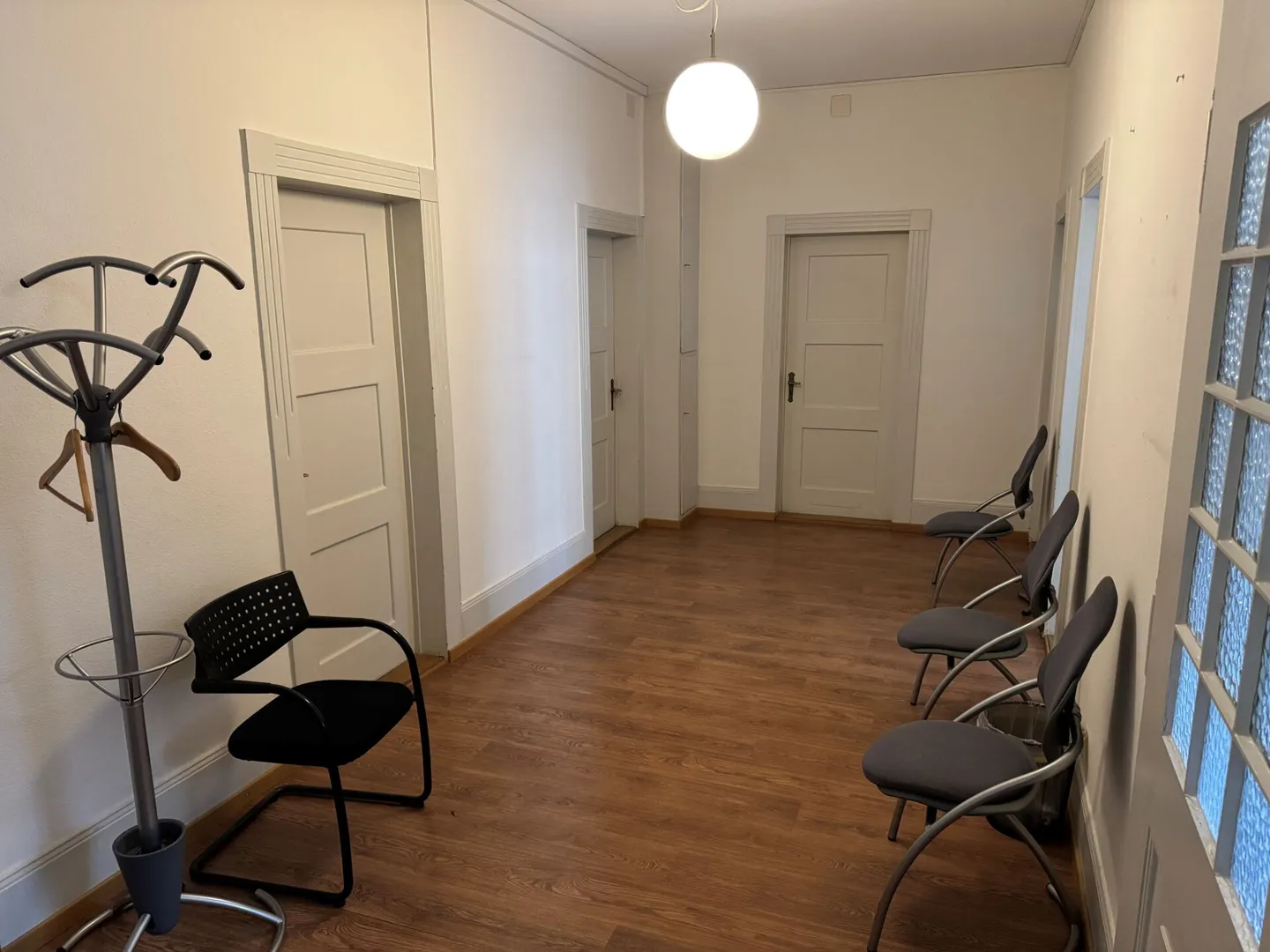 Bureaux/pratiques dans un bel immeuble ancien au cœur de Berne - Photo 5 sur 7