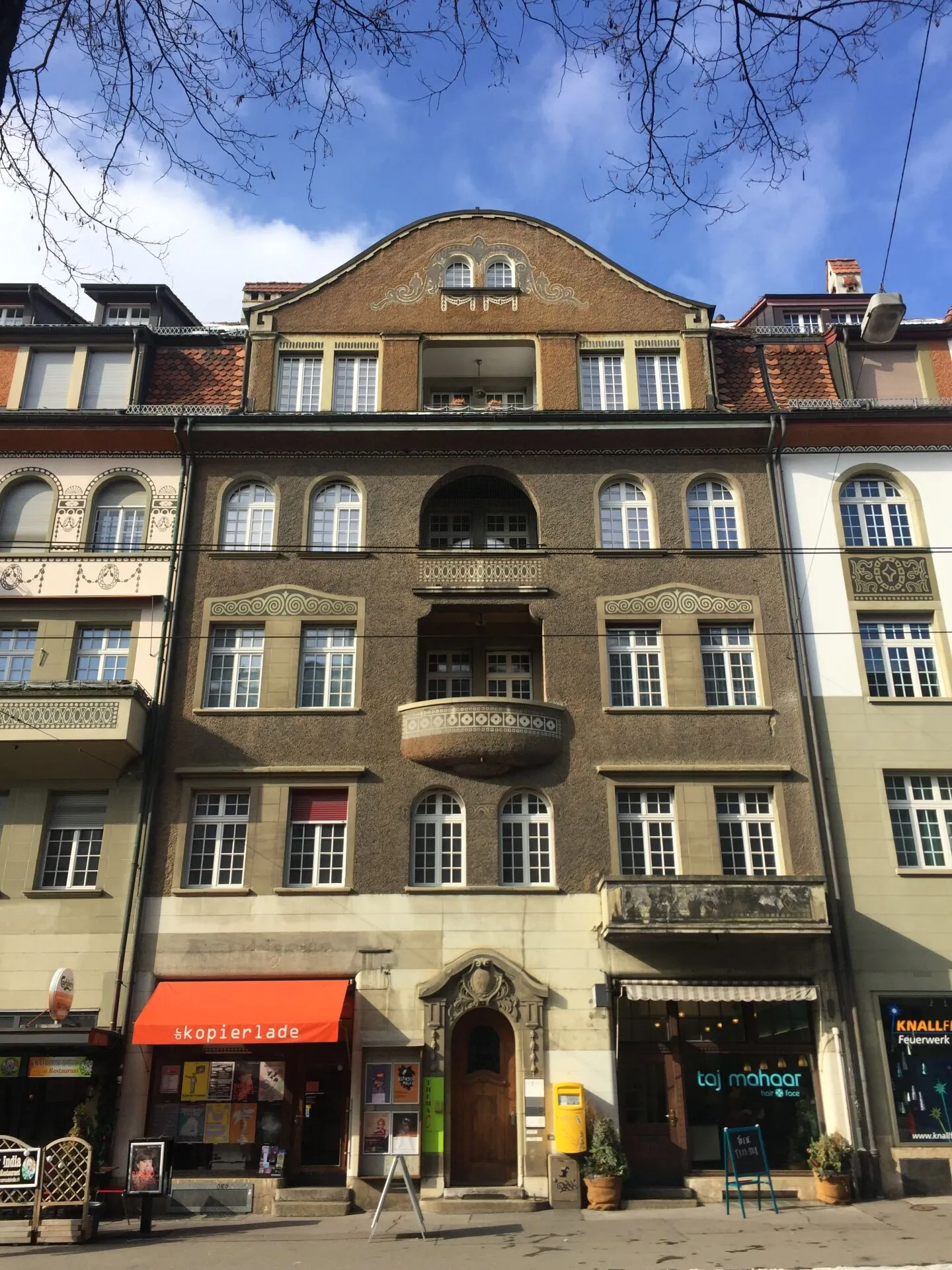 Bureaux/pratiques dans un bel immeuble ancien au cœur de Berne - Photo 1 sur 7