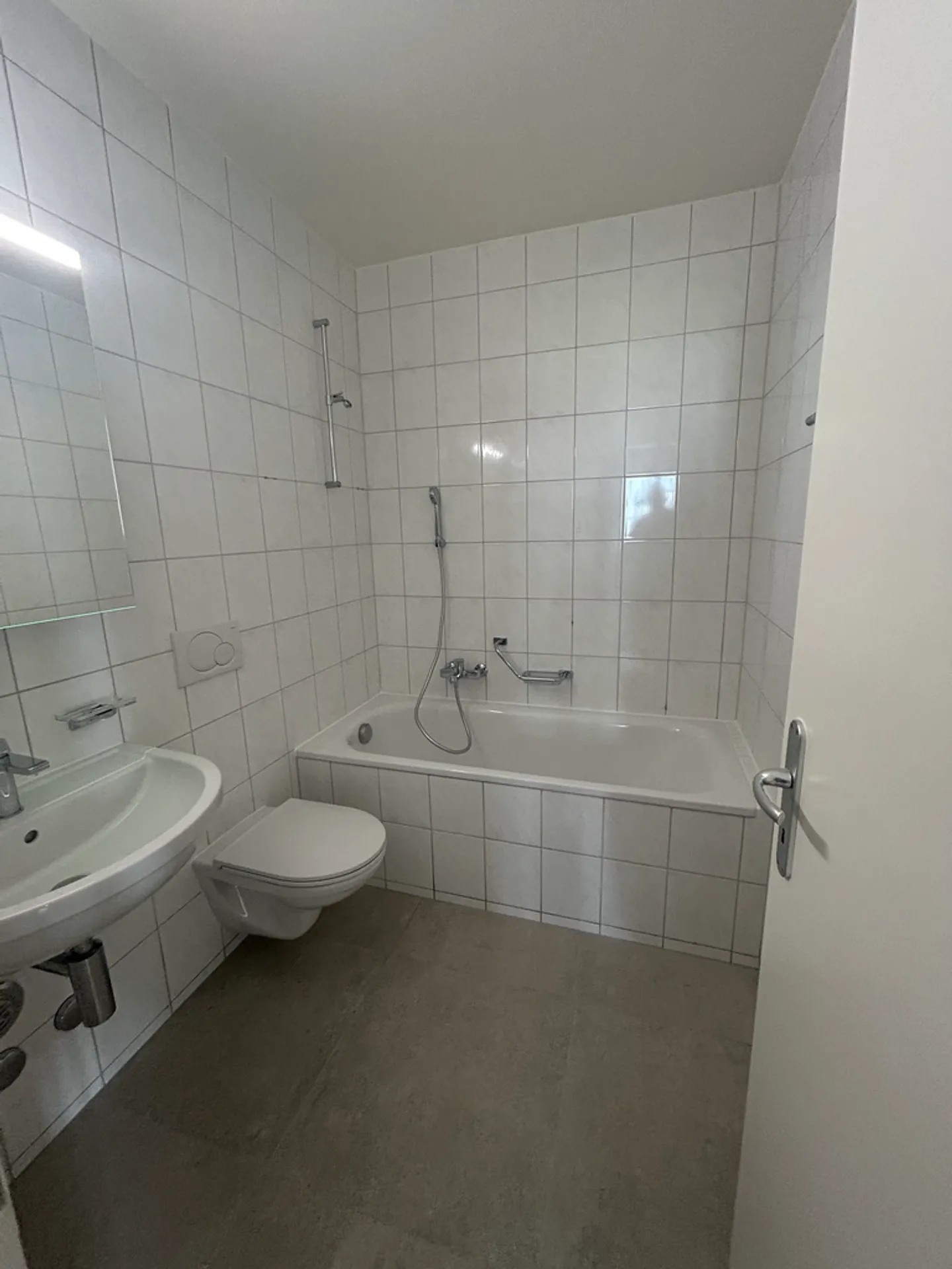 Charming Apartment in Crissier - Photo 7 of 8