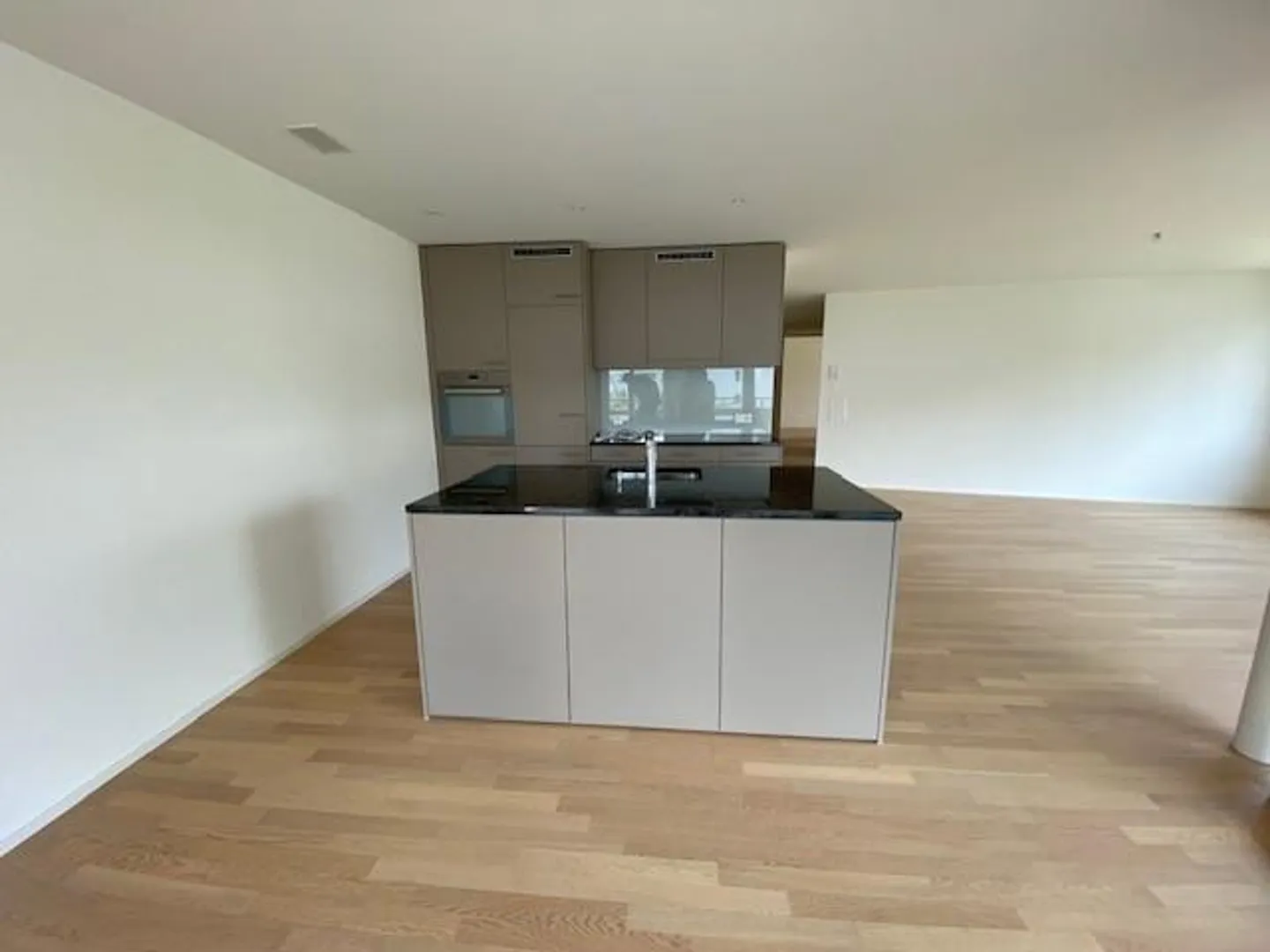 Wow! Bright 4.5 Z-Apartment with large balcony - Photo 2 of 13