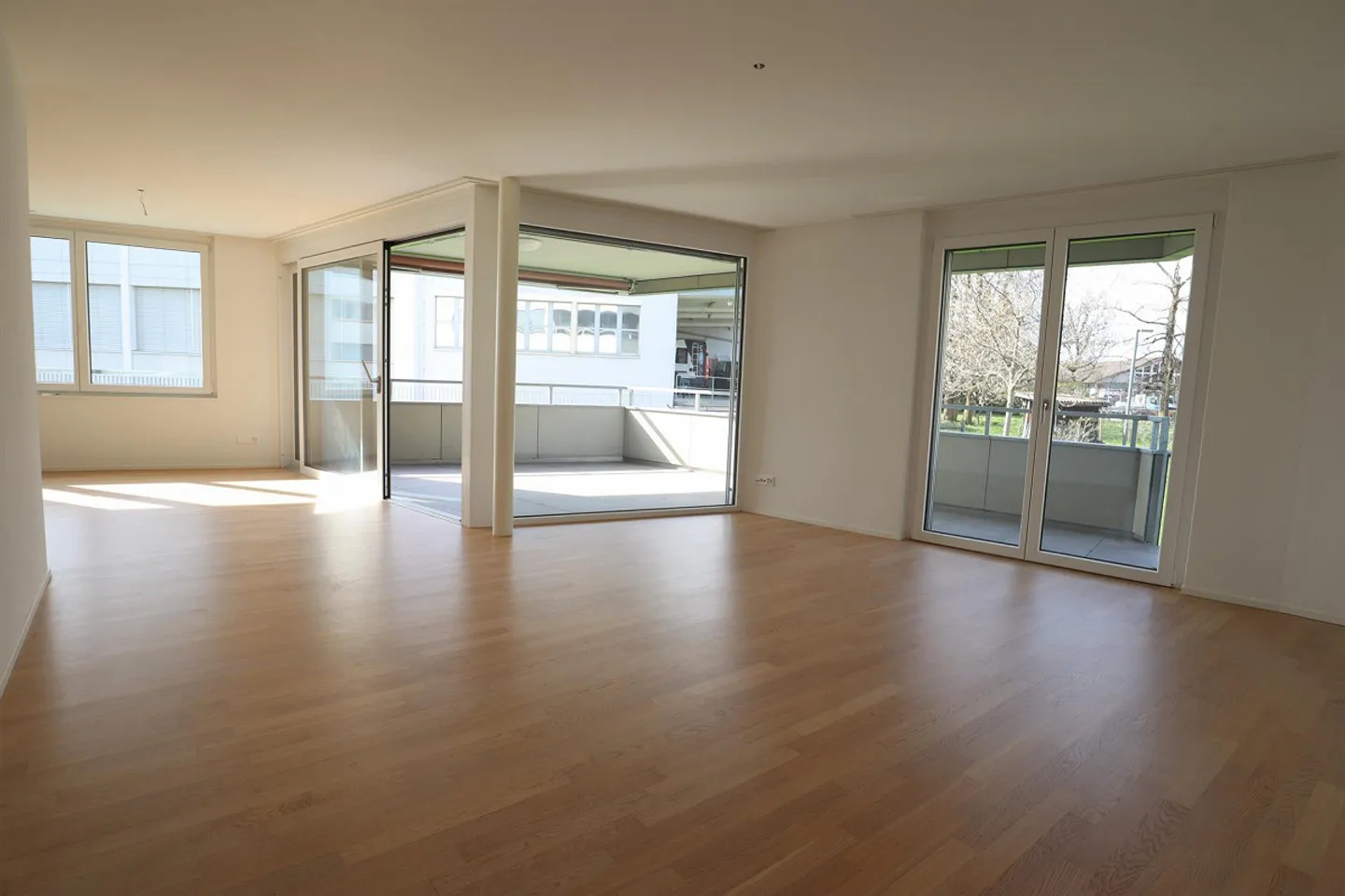 Wow! Bright 4.5 Z-Apartment with large balcony - Photo 5 of 13
