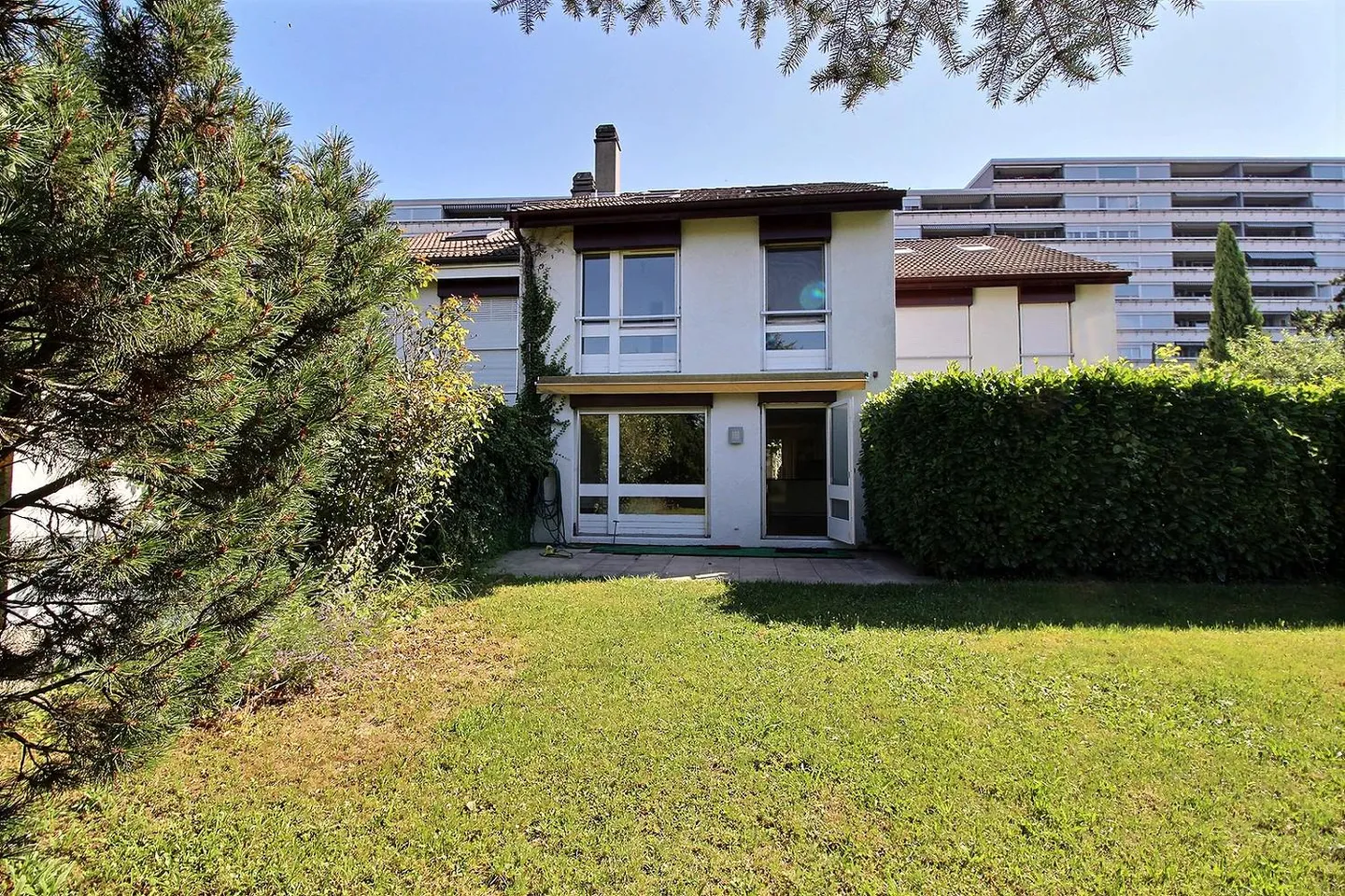 Villa a schiera con giardino alberato, vicino alle organizzazioni internazionali - Foto 6 di 8