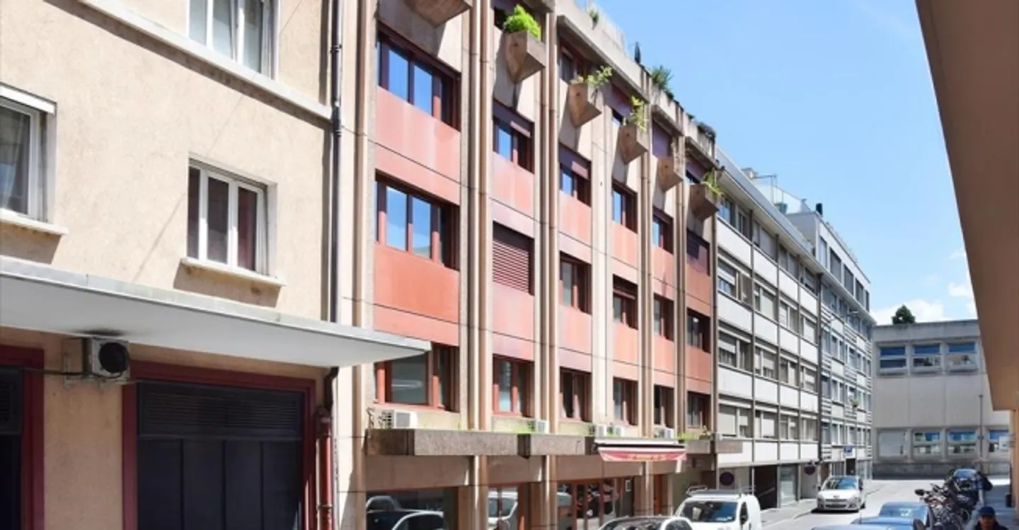 Edificio ad uso misto in affitto - Foto 1 di 1