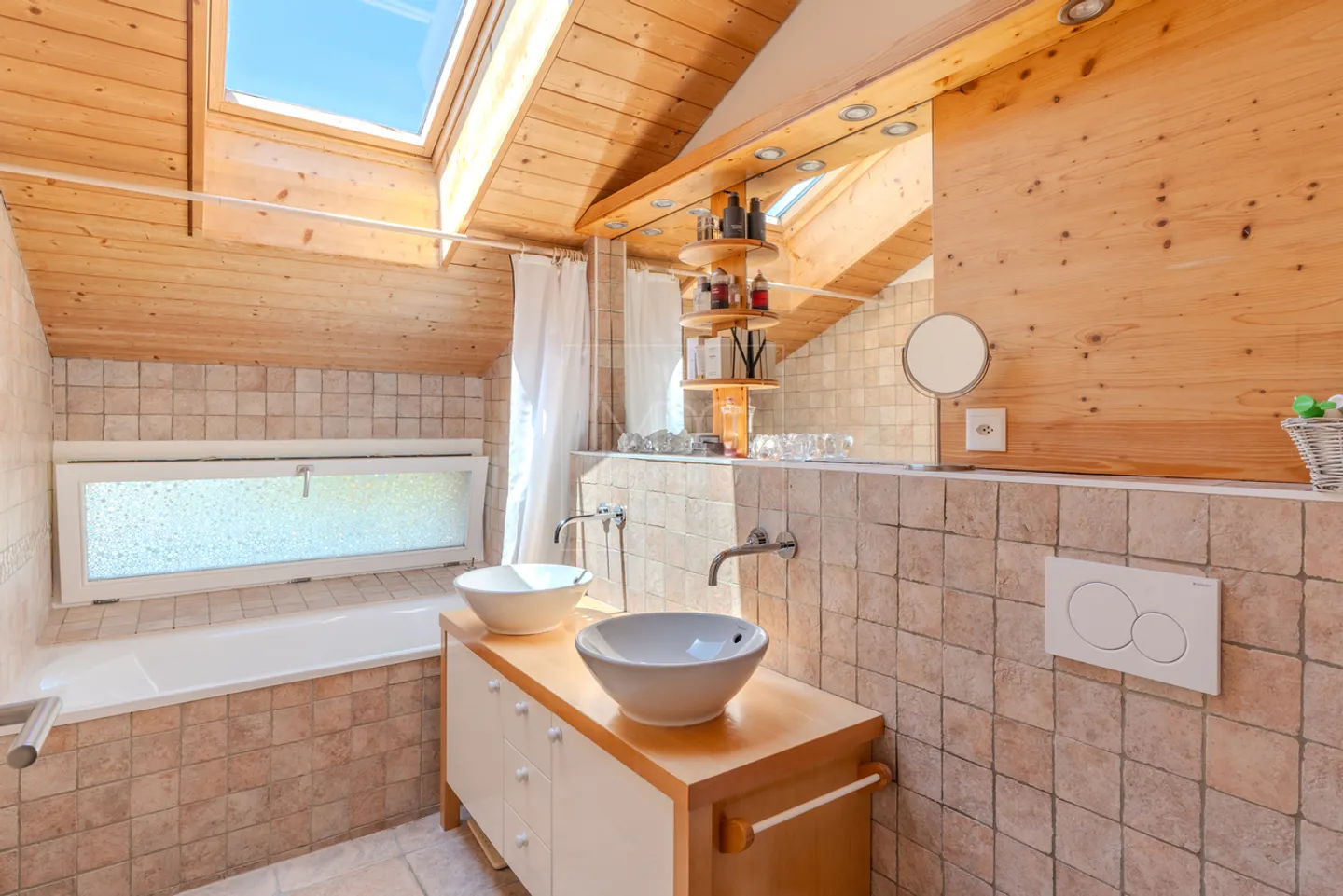 Schönes zeitgenössisches Chalet mit Panoramablick in Châtel-St-Denis - Foto 15 von 20