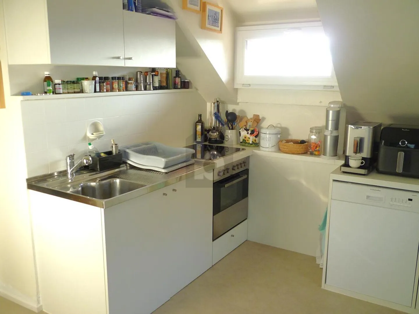 Appartement Charmant avec Jardin - Photo 3 sur 6