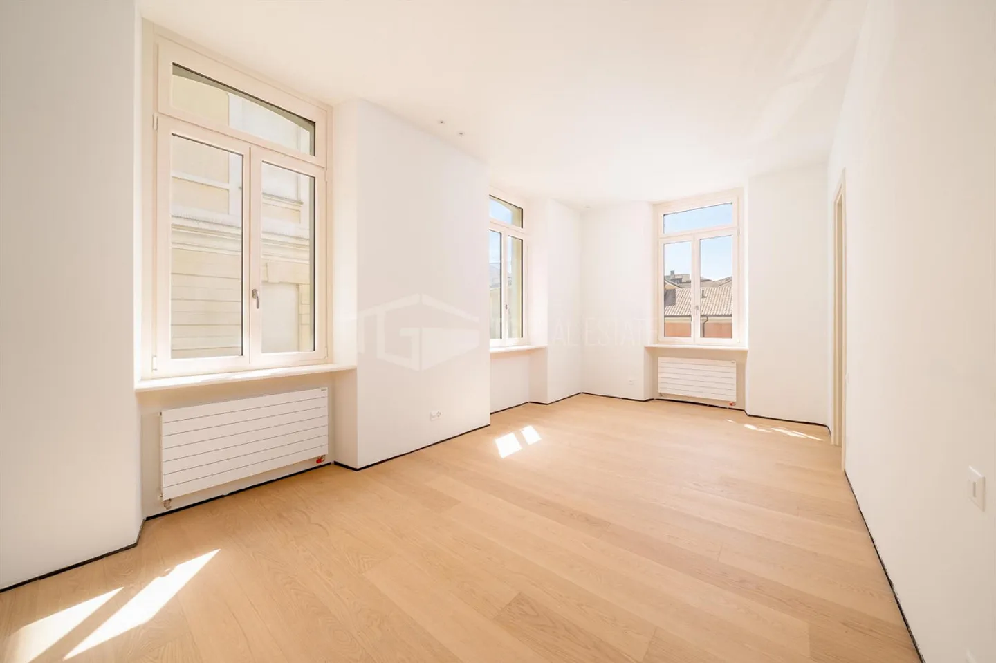 APPARTEMENT DE CHARME À QUELQUES PAS DU PARC CIANI - Photo 6 sur 12