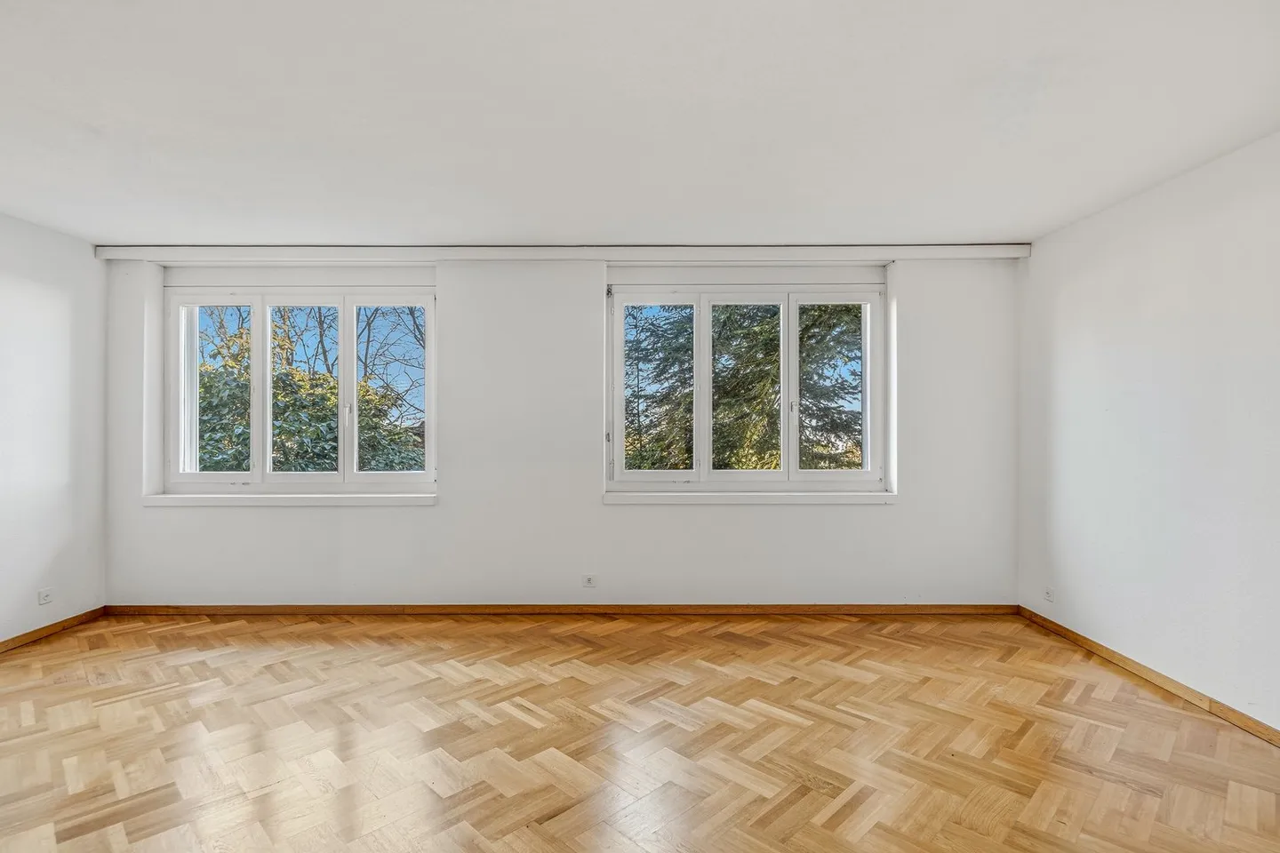 Charming Country House with a View and Development Potential - Photo 4 of 7