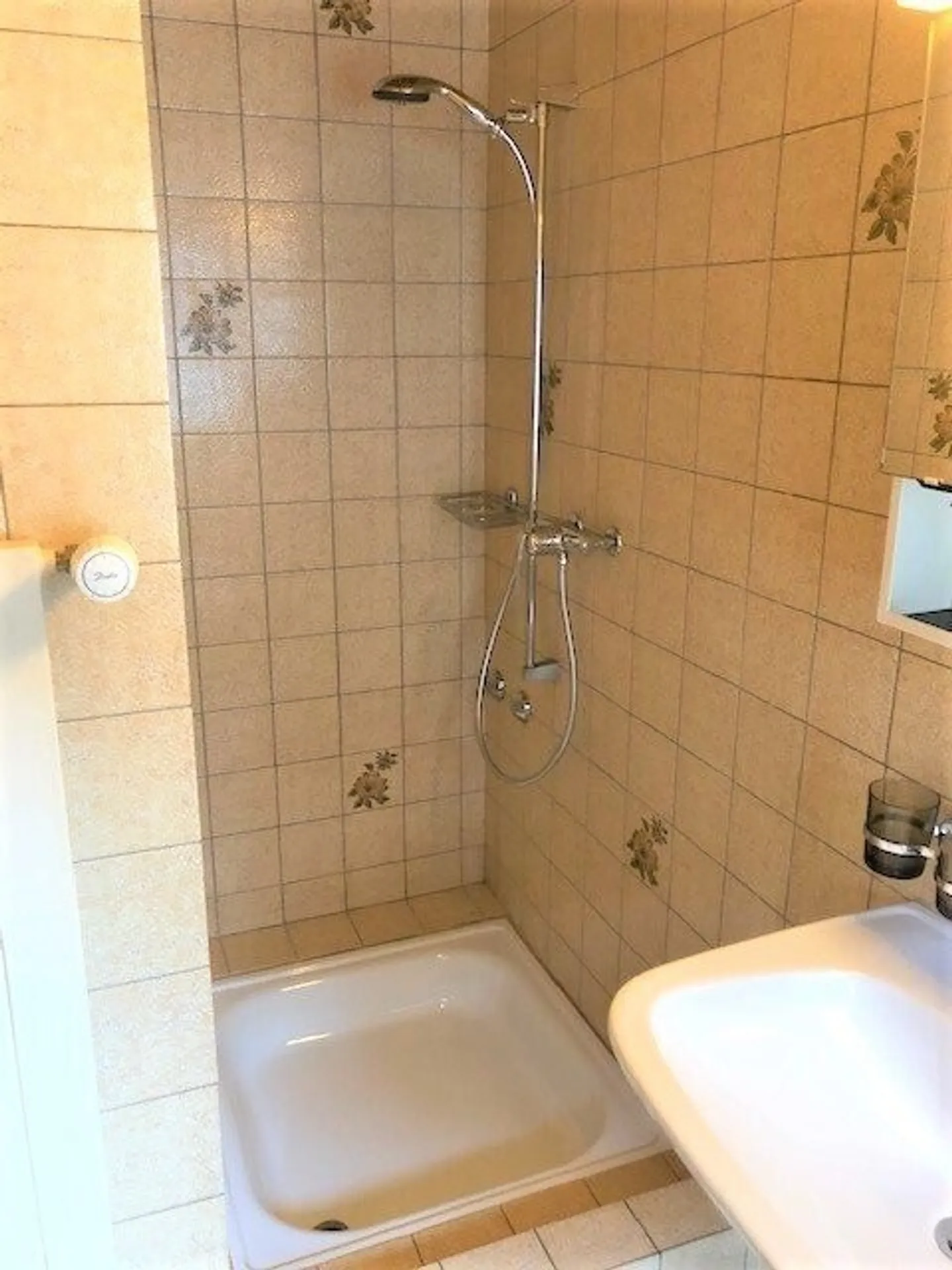 Perfect for weekly residents - Photo 4 of 7