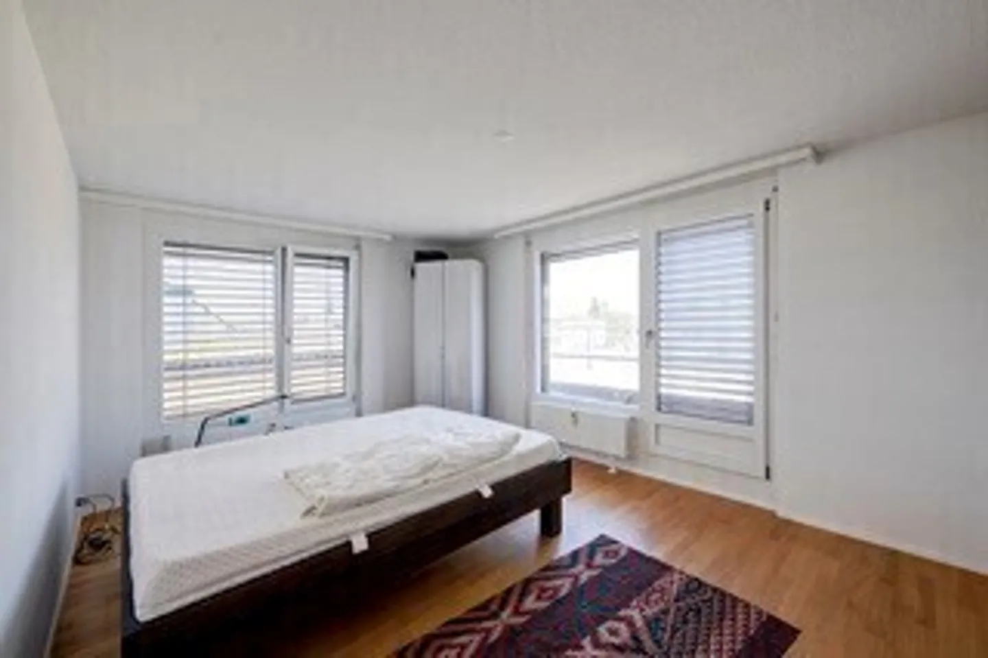 APPARTAMENTO ATTICO 2½ STANZE A BERN - LÄNGGASSE, ARREDATO, TEMPORANEO - Foto 10 di 10