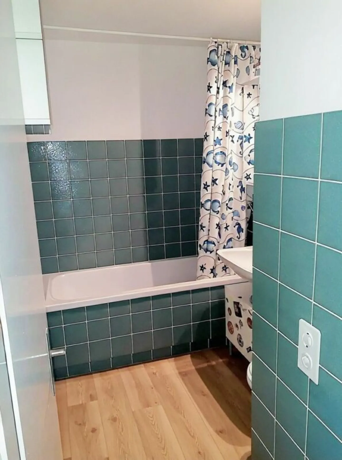 Beautiful location in the green - Photo 5 of 8