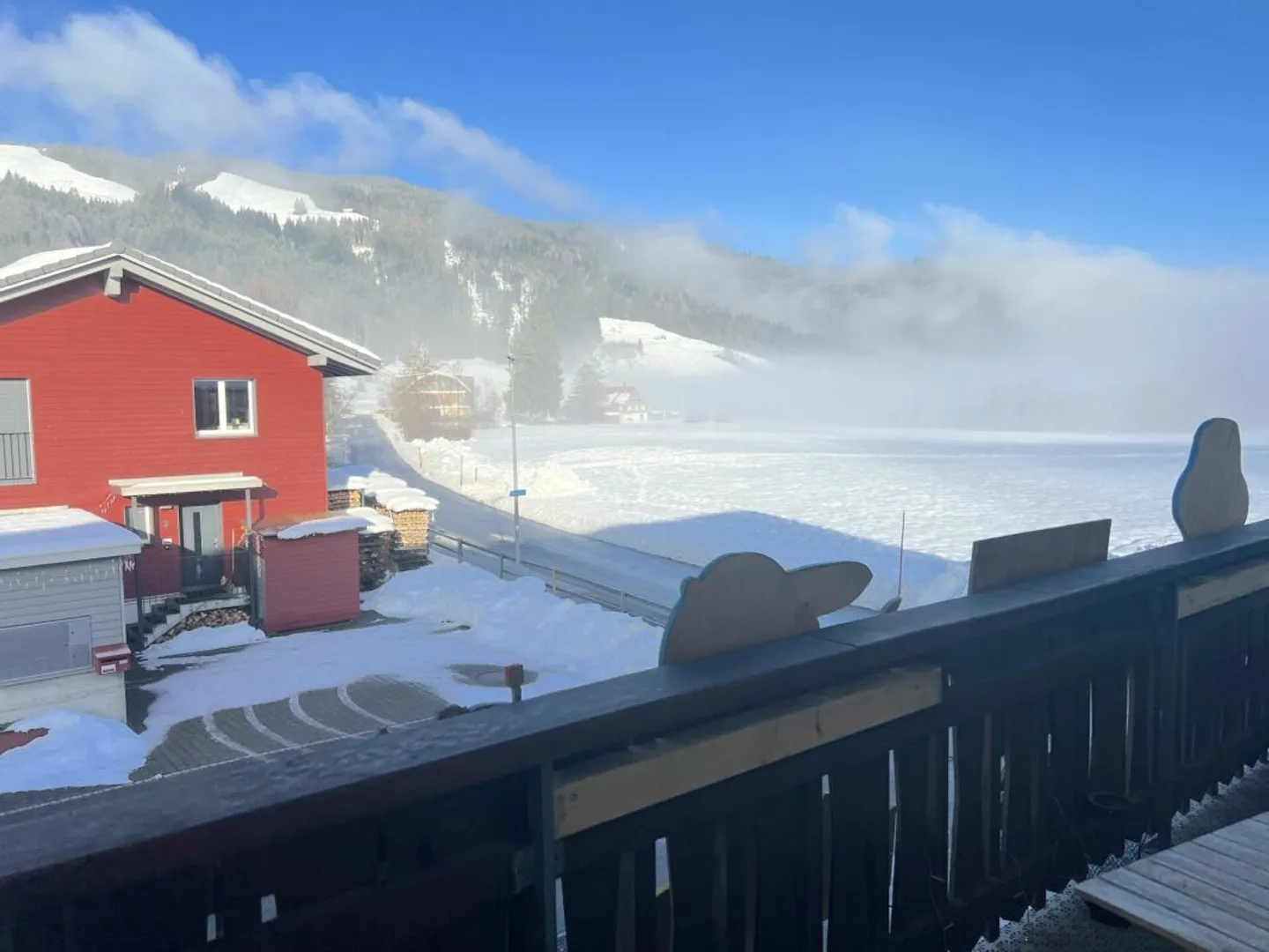 Beautiful location in the green - Photo 6 of 8