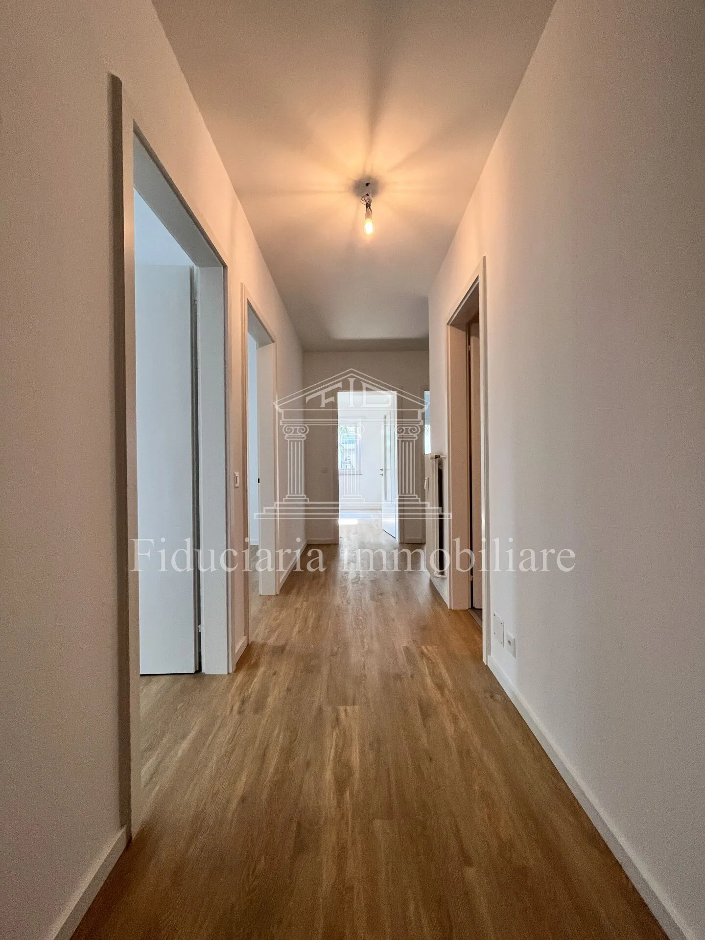 TENERO - 4.5-Zimmer-Wohnung komplett renoviert (Wohnung Nr. 4) - Foto 2 von 11