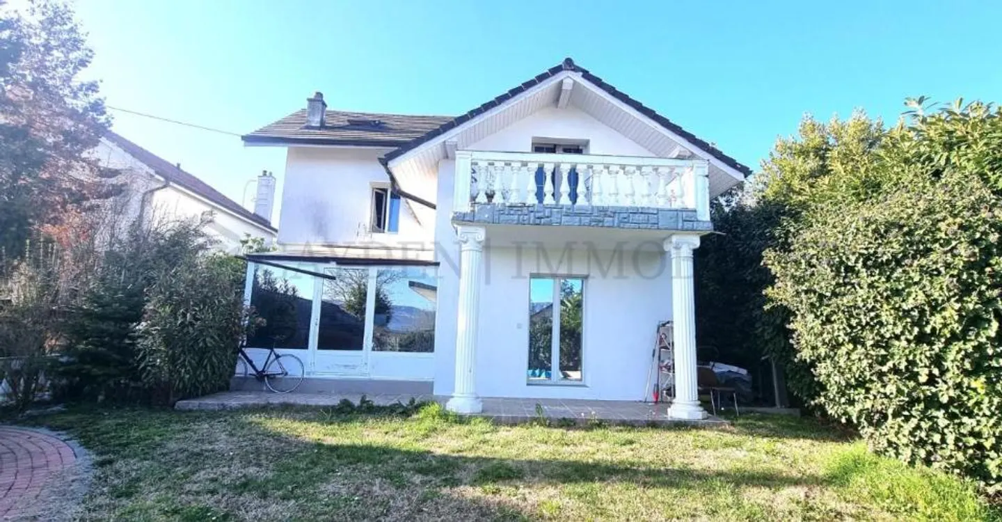 Haus mit 6 Mietwohnungen mit hoher Rendite! - Foto 2 von 12