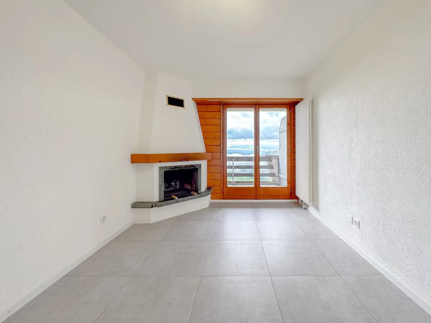 2,5-Zimmer-Wohnung mit Balkon - Wunderschöner Ausblick - Renoviert 2025 - Foto 5 von 11