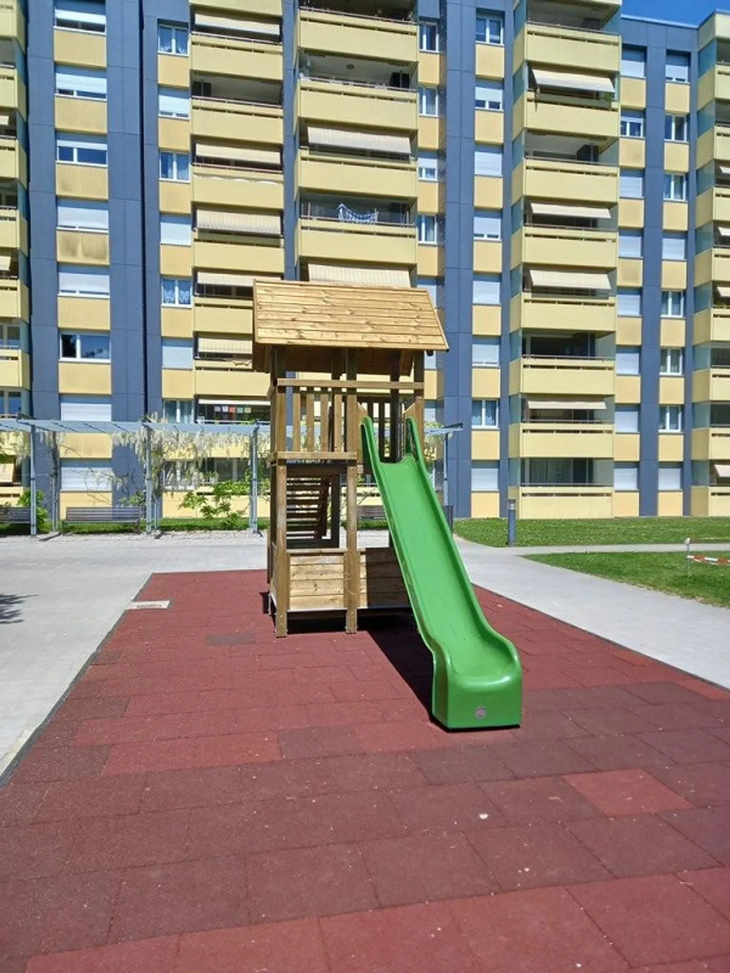 Familienwohnung mit tollen Annehmlichkeiten - Foto 11 von 12