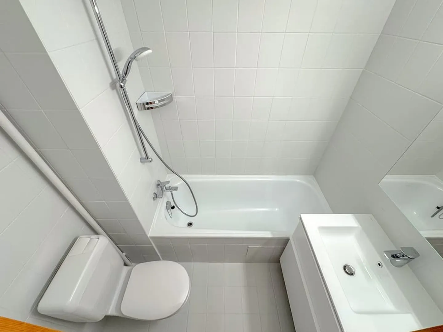 2,5-Zimmer-Wohnung mit Balkon - Wunderschöner Ausblick - Renoviert 2025 - Foto 10 von 11