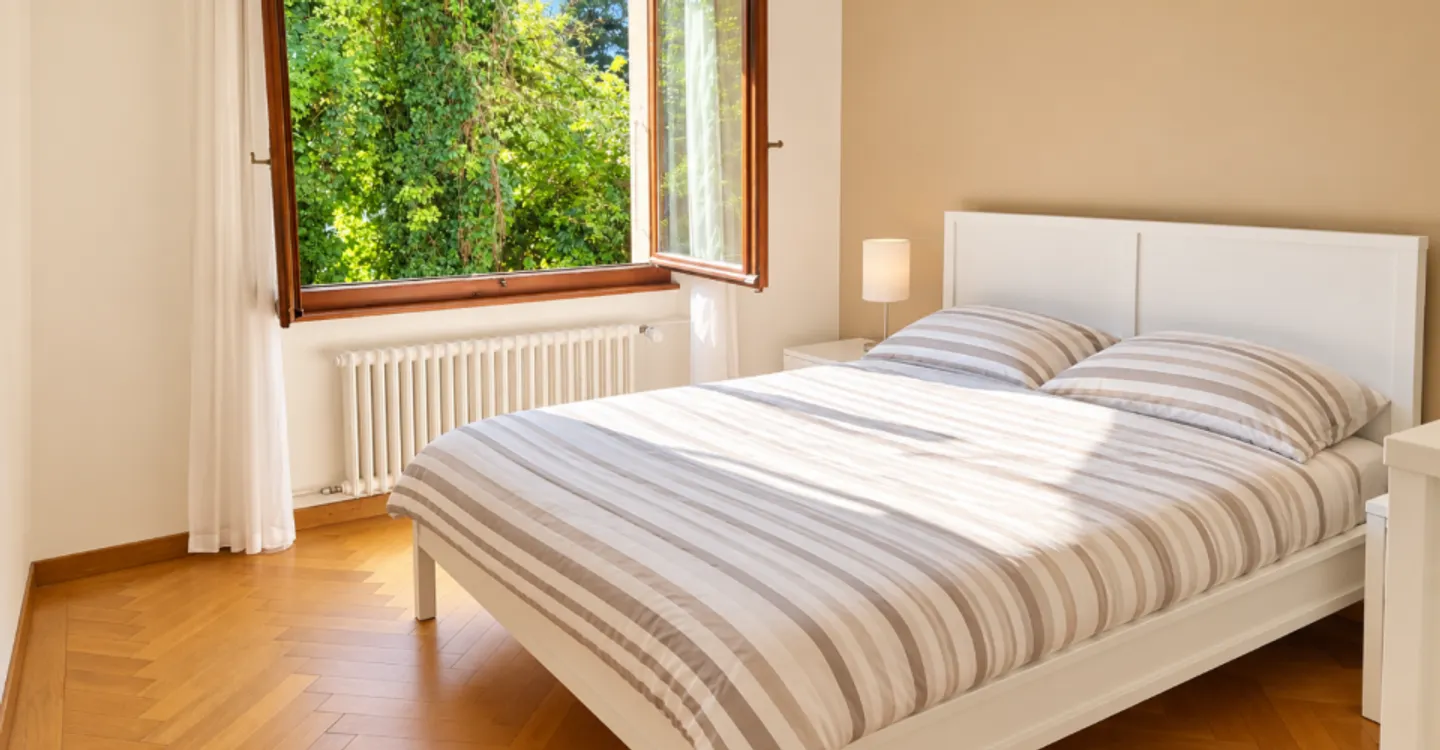 Appartement spacieux avec jardin - Photo 4 sur 6