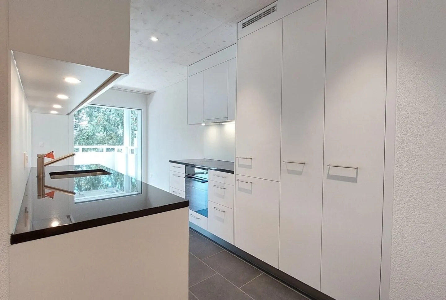 Appartement 3.5 pièces ultra moderne de 79 m² au 3ème étage - Photo 3 sur 13