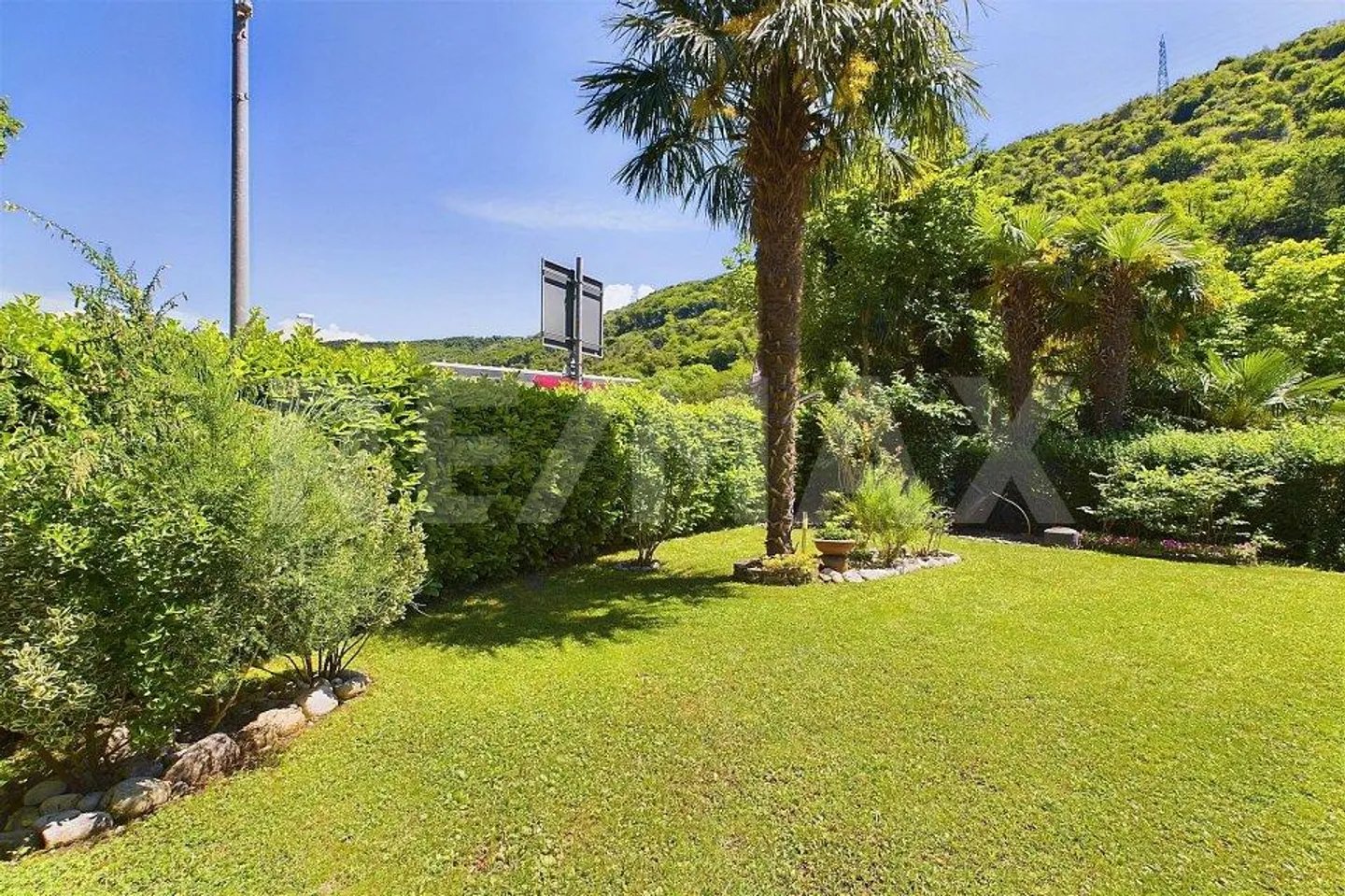 Charmante Liegenschaft mit Garten in Traumlage - Foto 3 di 13