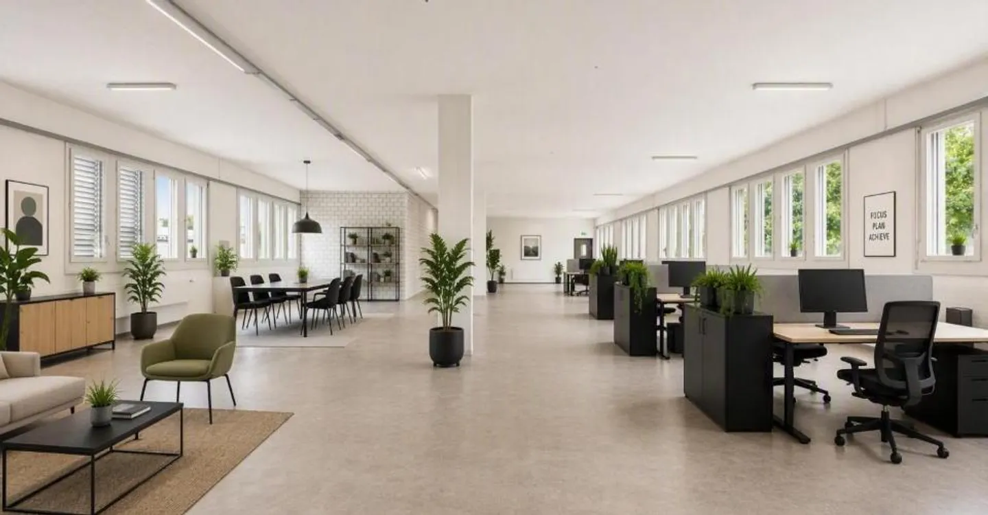 Plenty of Space for Movement and Success – 267 m² Commercial Space with Numerous Parking - Photo 2 of 9