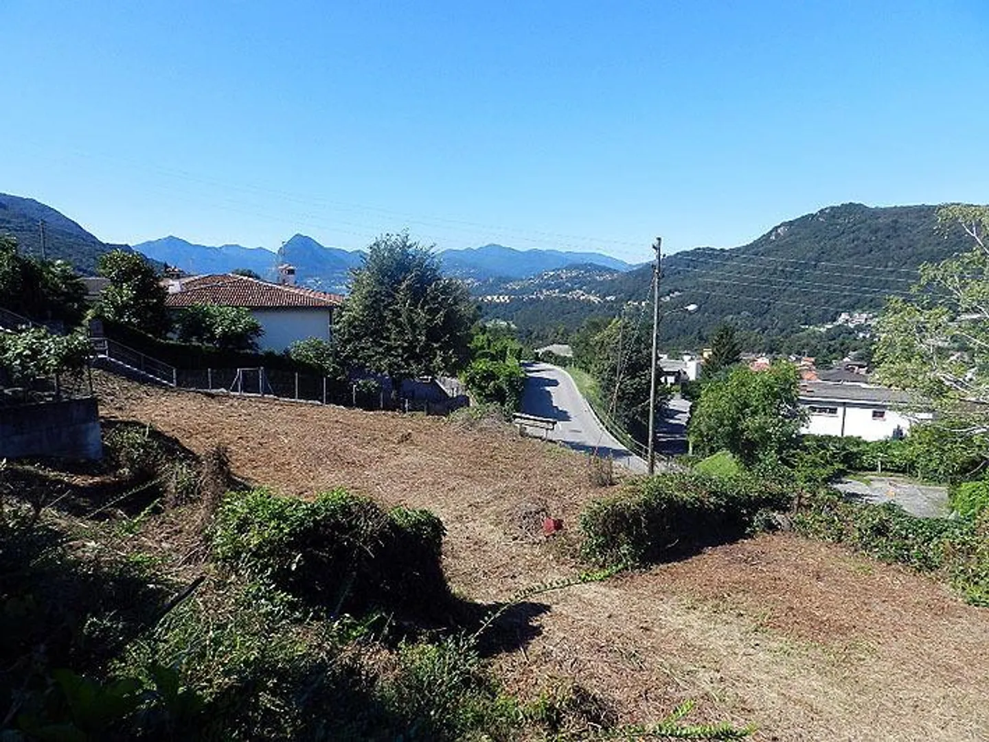 Baugrundstück in Lugano - Foto 1 von 3