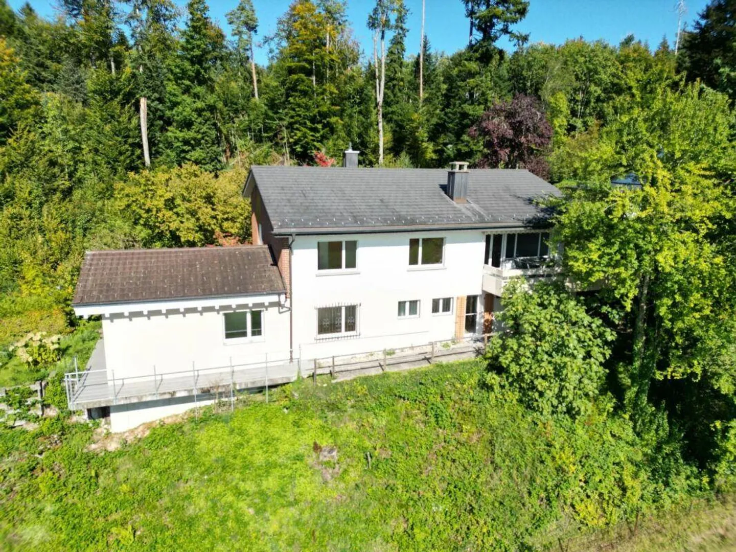 Mon petit château au bord de la forêt - Photo 1 sur 12