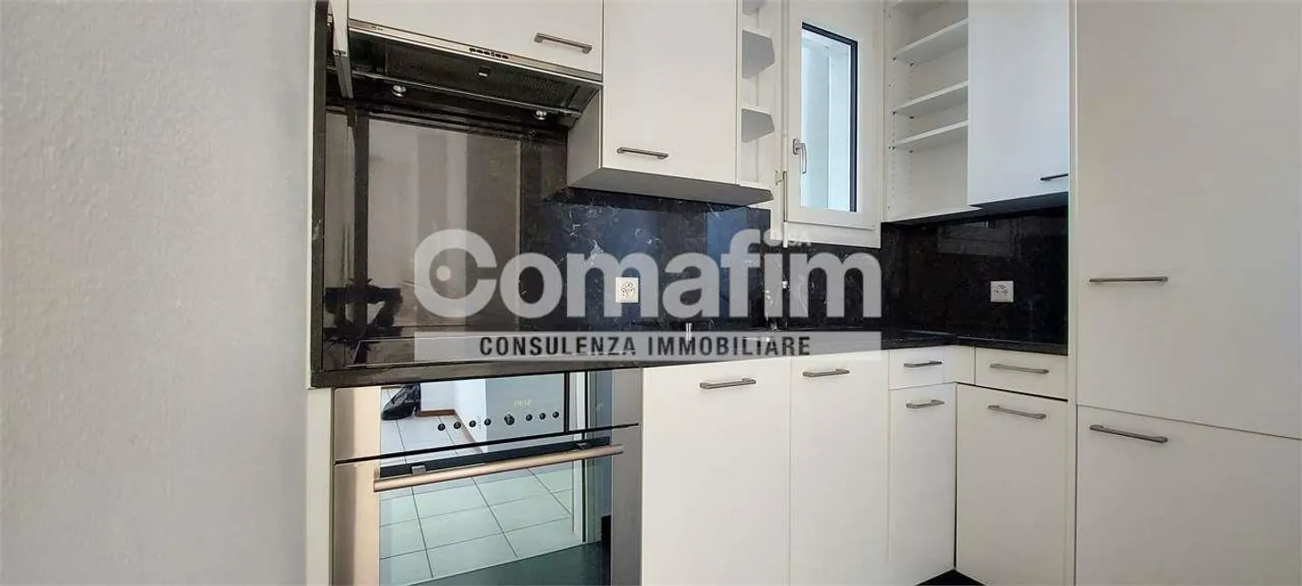 Appartamento soleggiato e tranquillo in città - Foto 2 di 10