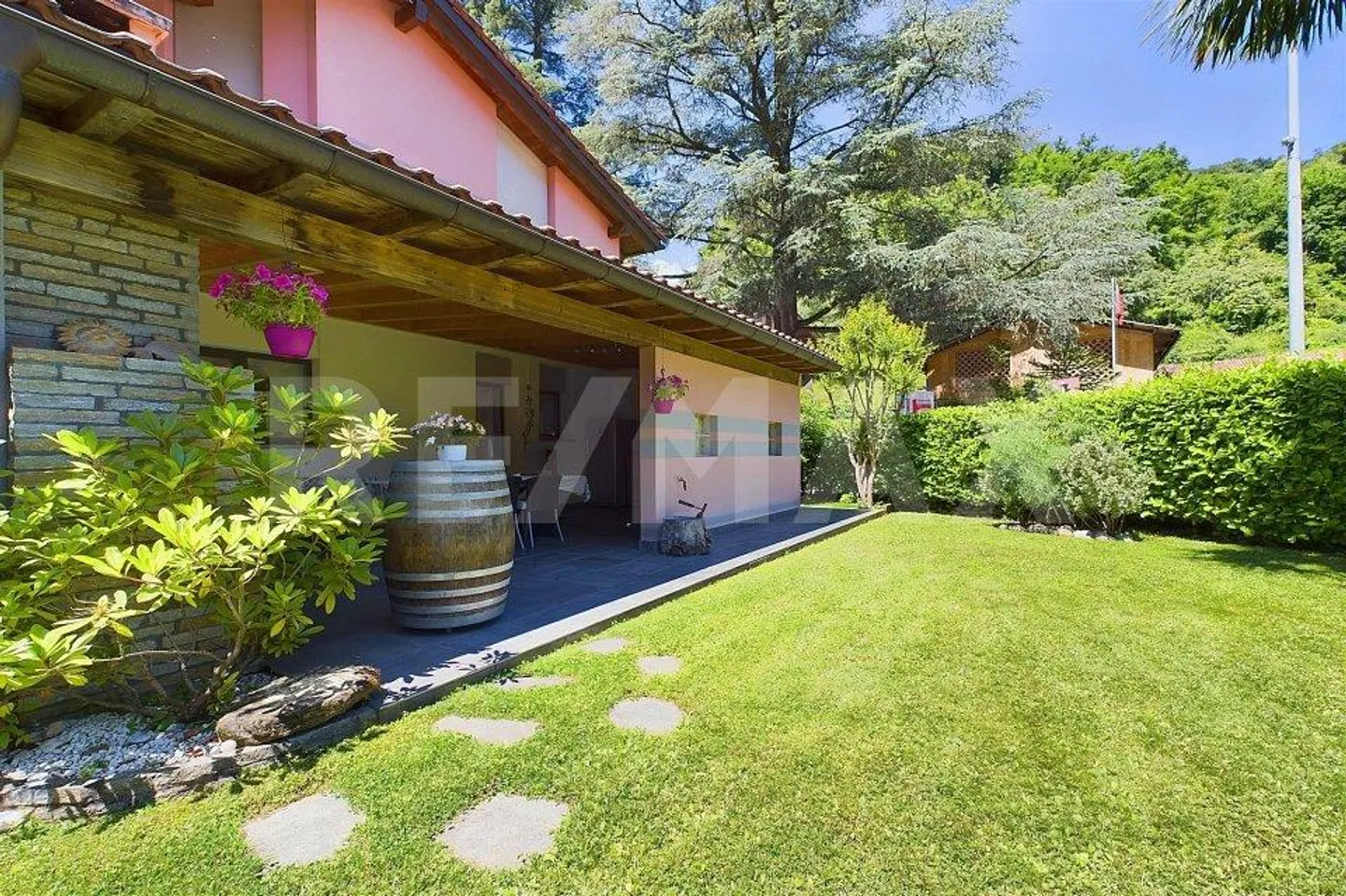 Charmante Liegenschaft mit Garten in Traumlage - Foto 9 di 13