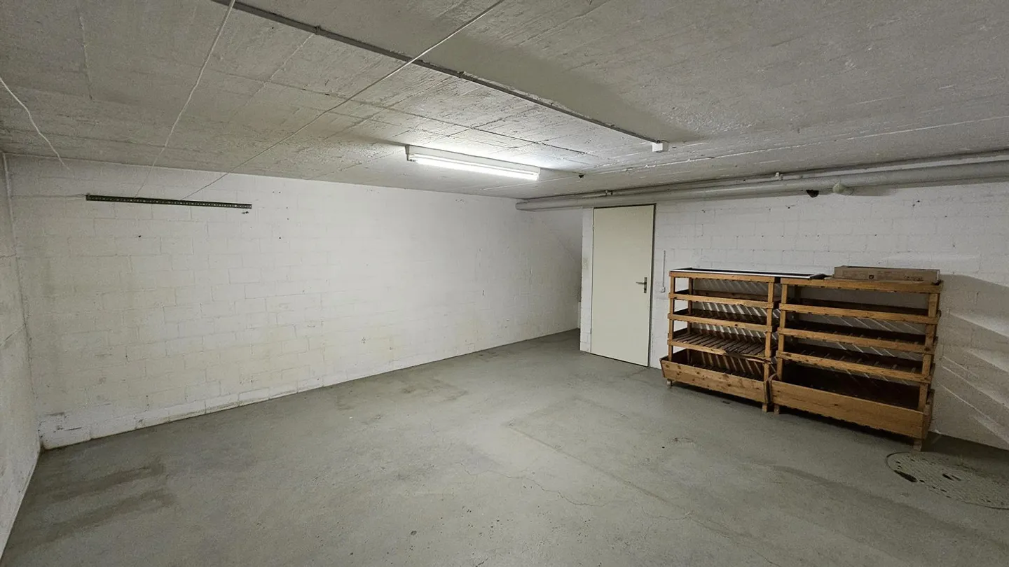 4.5 Room Row House - Photo 22 of 24