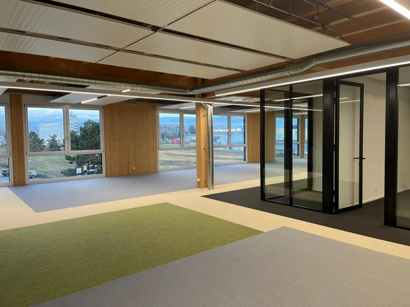 Equipped office plug and play new 310m2 in SPARK in Gland - Photo 5 of 13