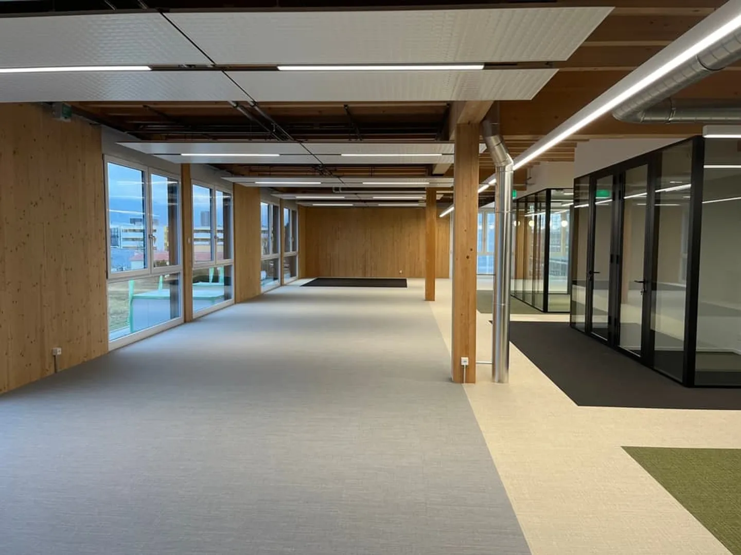 Equipped office plug and play new 310m2 in SPARK in Gland - Photo 7 of 13