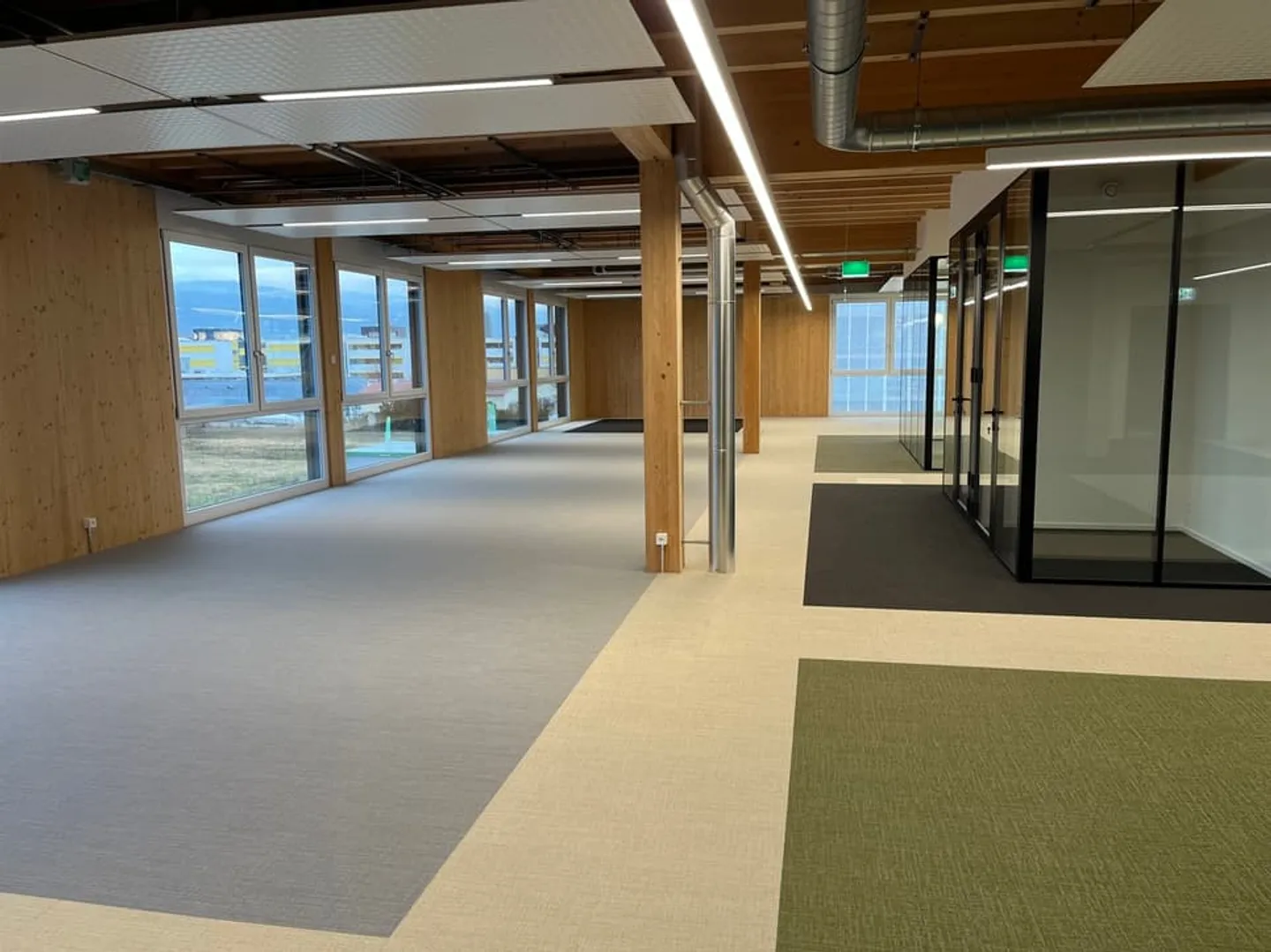 Equipped office plug and play new 310m2 in SPARK in Gland - Photo 13 of 13