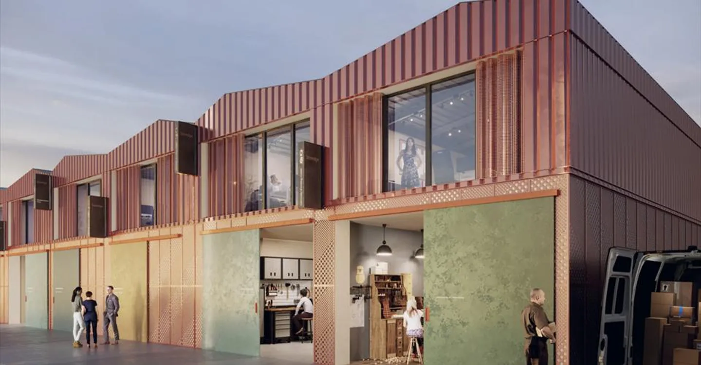 Mixed-use building for rent - Photo 10 of 13