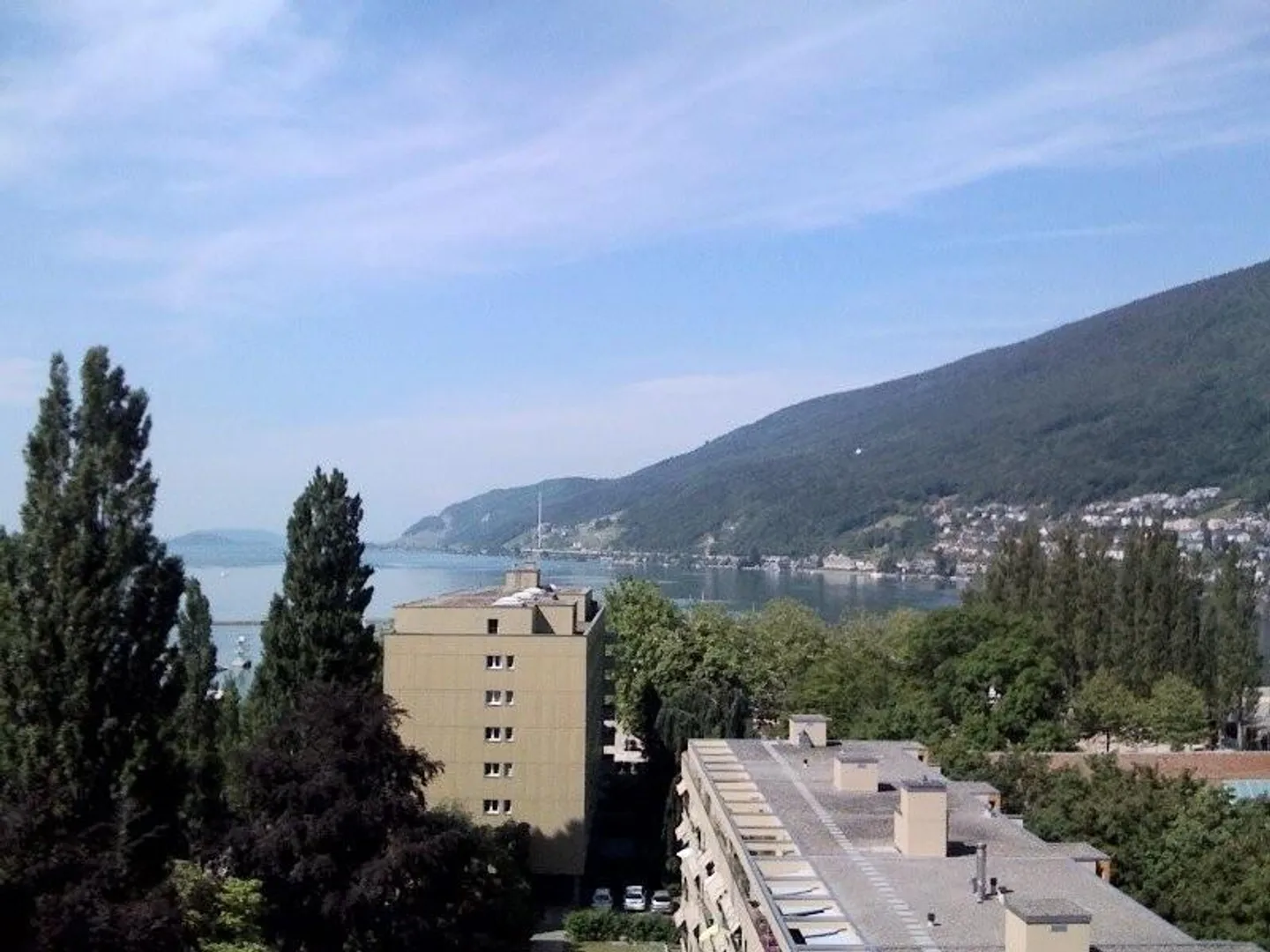 Living with beautiful lake view! - Photo 7 of 7