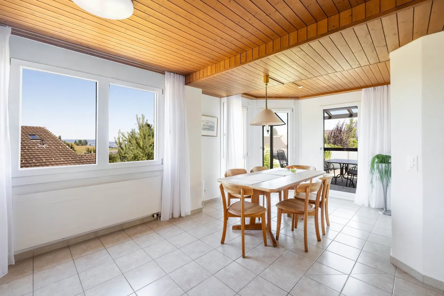Paradis familial avec jardin généreux - Photo 4 sur 12