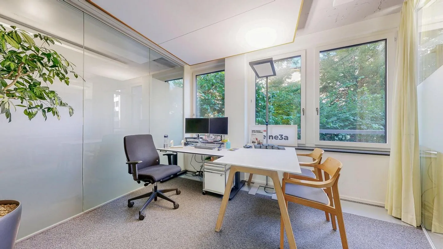 Modern, light-flooded office space in a central location ready for occupancy - Photo 9 of 13