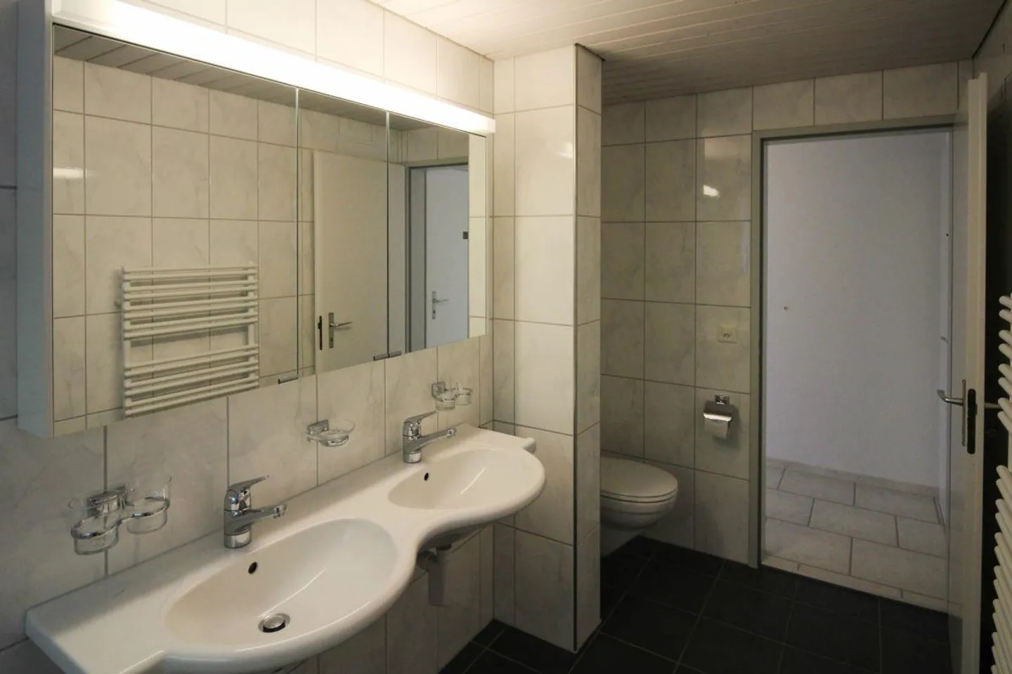 Sunny 3.5-room apartment near Thur - Photo 10 of 11