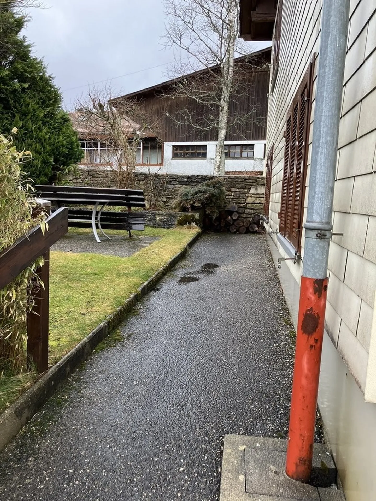 Magnificent furnished accommodation in the countryside with private garden - Photo 3 of 11