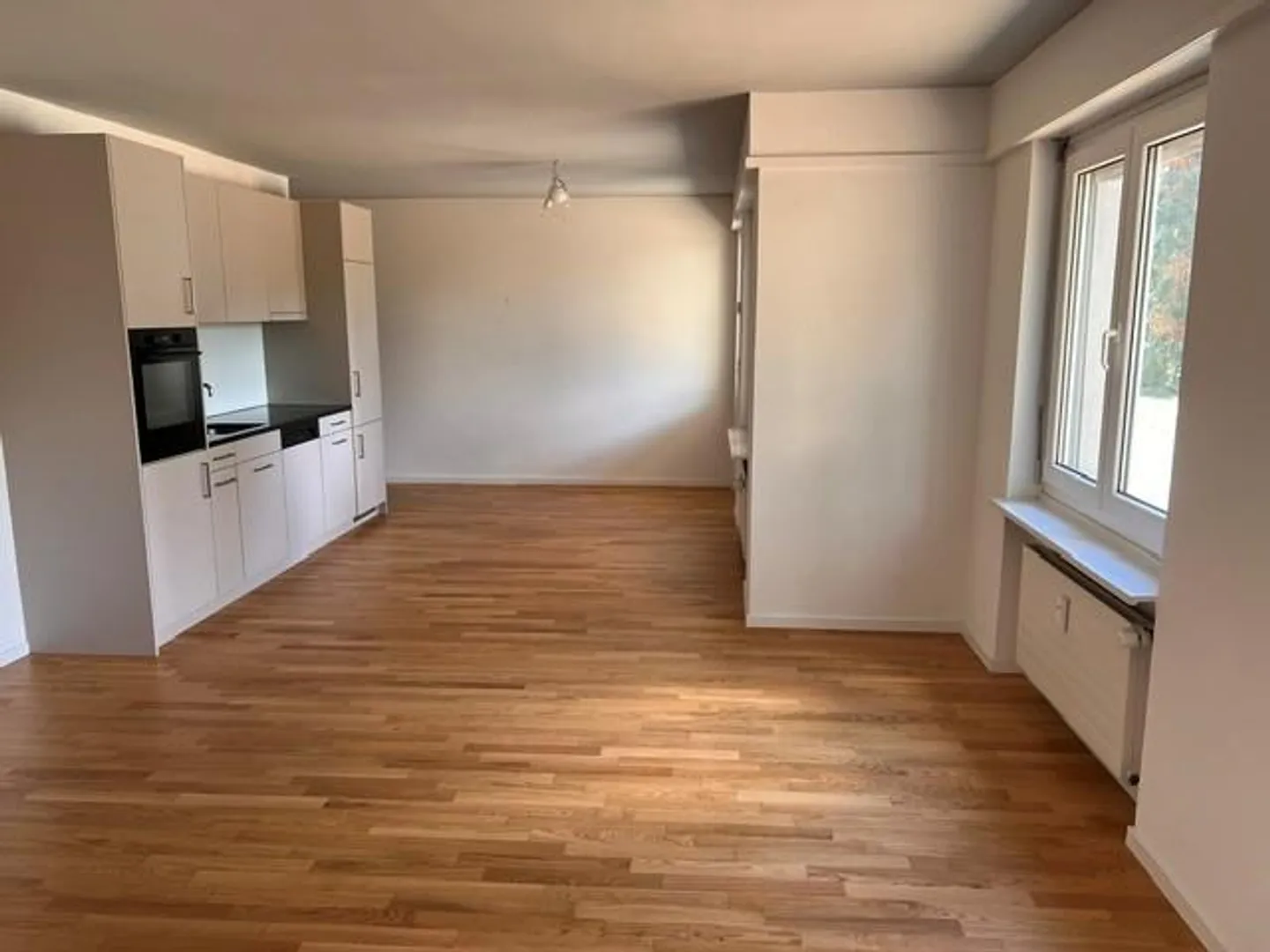Appartamento moderno e luminoso con 1 camera nel quartiere di Hirzbrunnen! - Foto 2 di 6