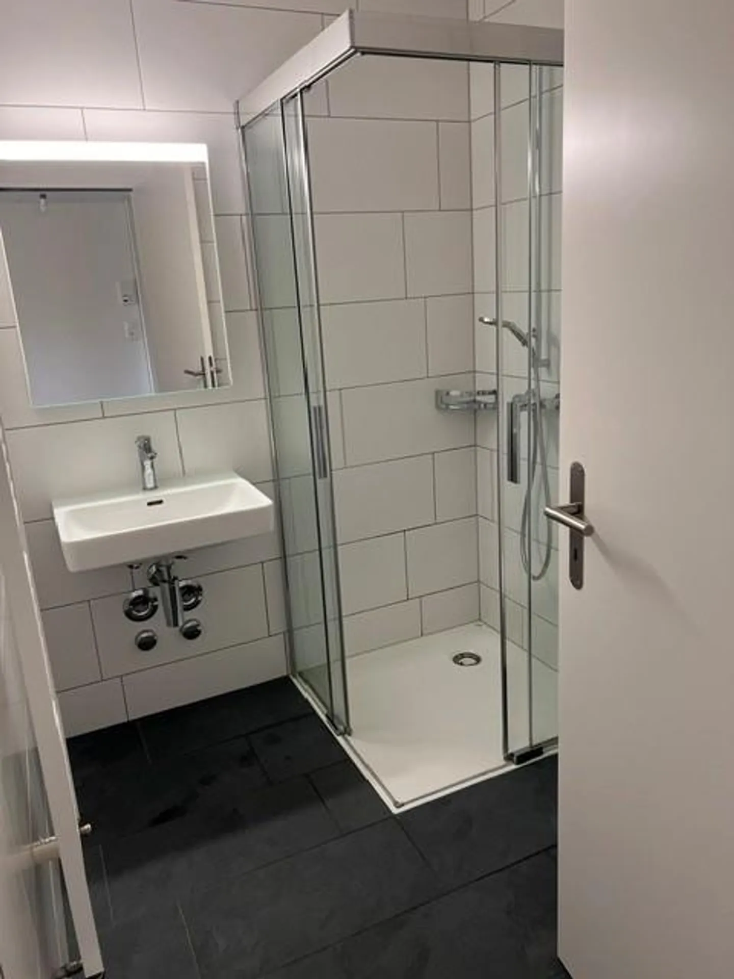 Appartamento moderno e luminoso con 1 camera nel quartiere di Hirzbrunnen! - Foto 6 di 6