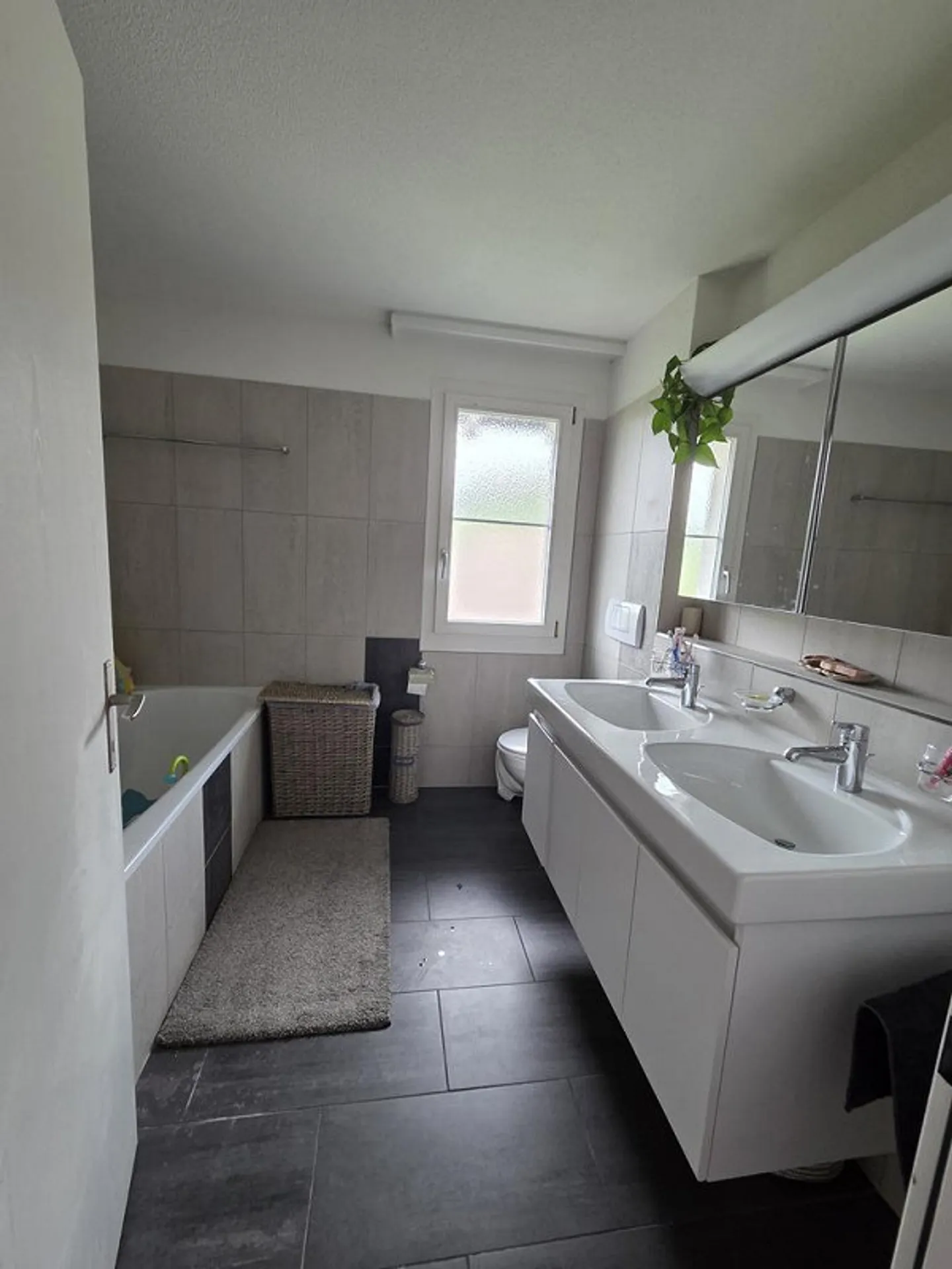 Single-family house in a well-kept residential area - Photo 10 of 11