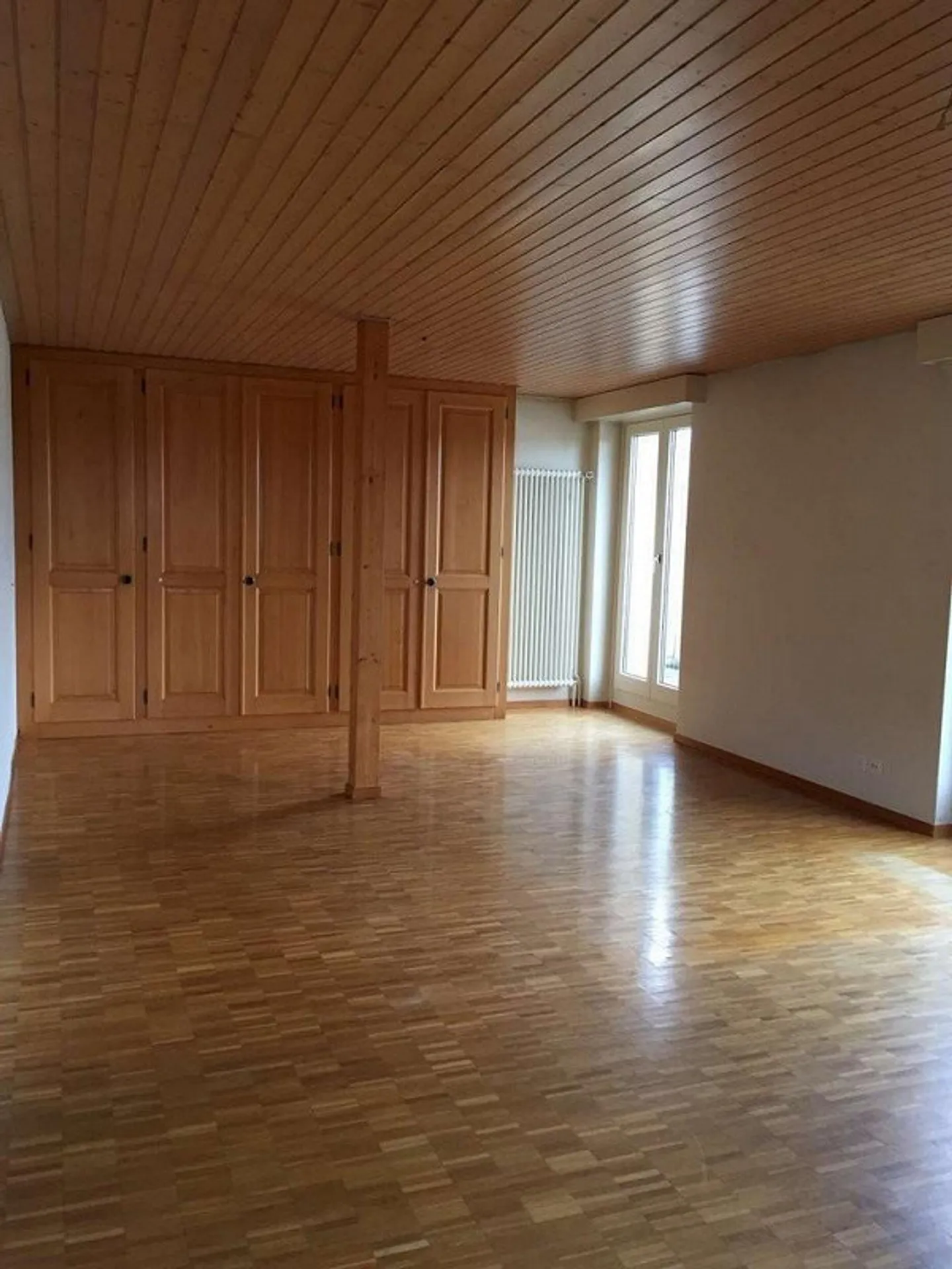 Wunderschöne 3-Zimmer-Penthouse-Wohnung, Stadtteil Montchoisi - Foto 3 von 12