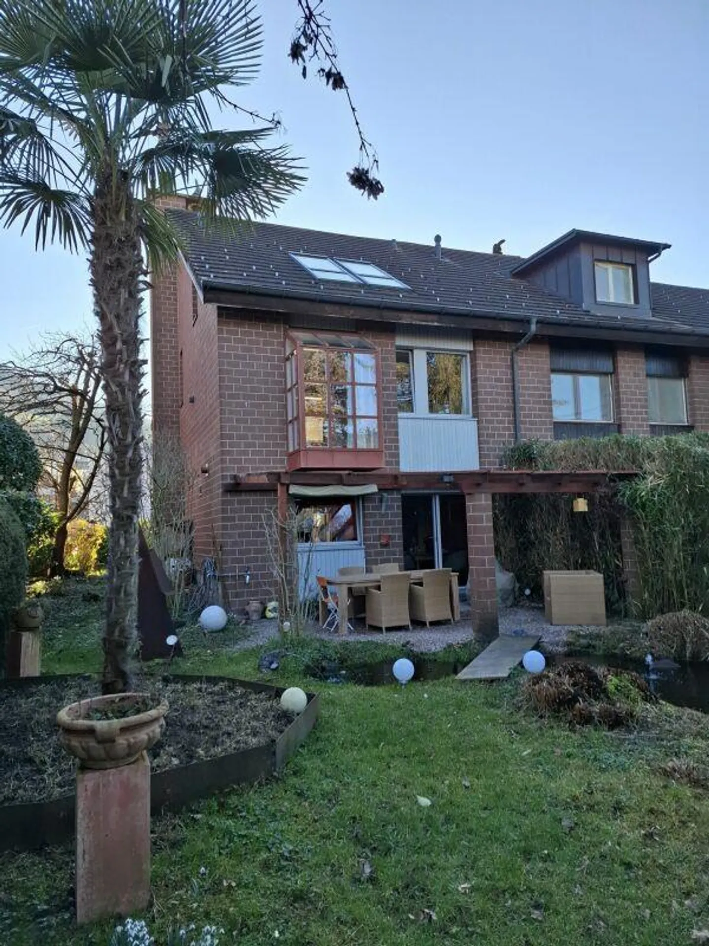 Grosszügiges Einfamilienhaus - Foto 1 von 3