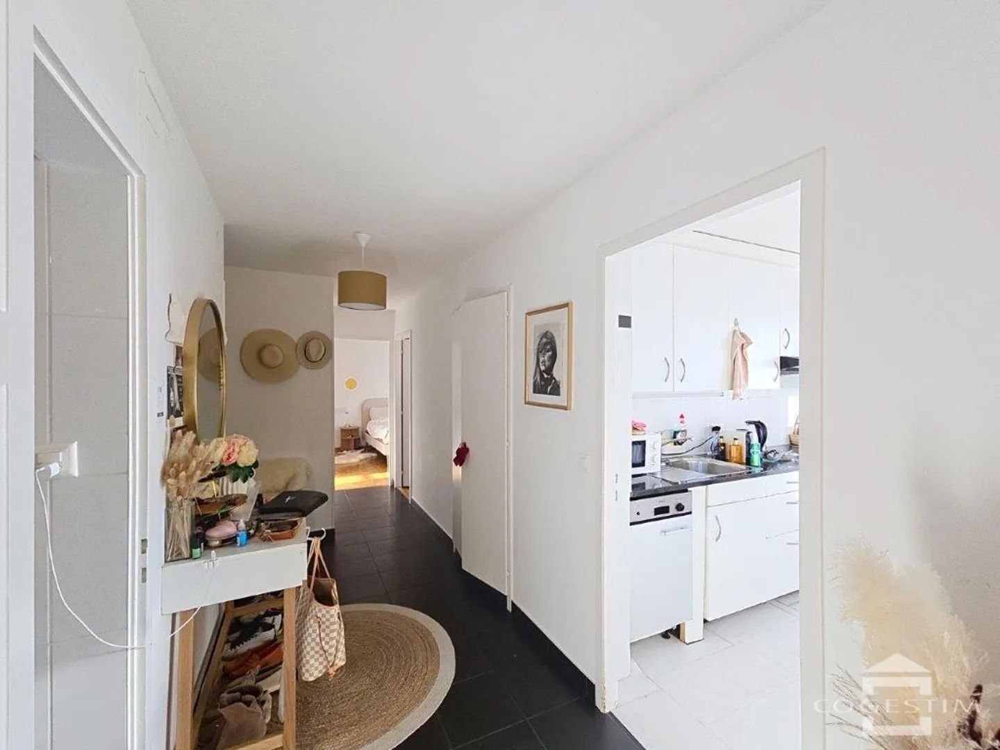 3.5 Room Apartment - Photo 8 of 11