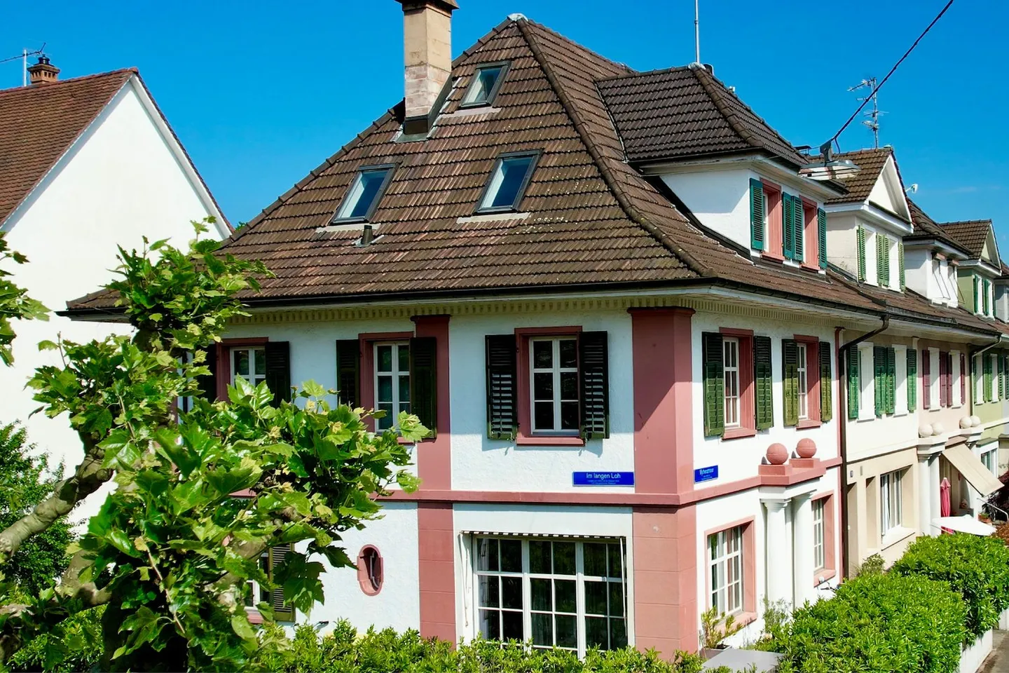 Villa urbaine élégante de Bâle avec jardin et grenier aménagé - Photo 1 sur 16