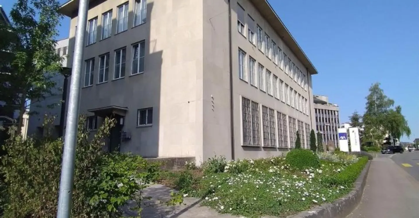 Spazio ufficio rappresentativo in una posizione centrale a Wohlen - Foto 1 di 12